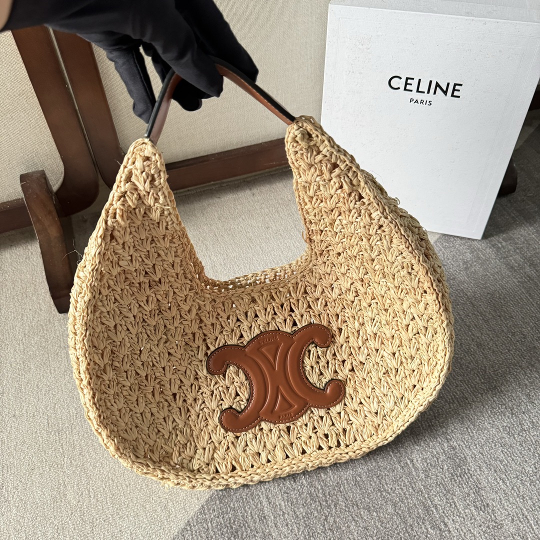 Celine Classic Panier Hobo in Naturel Raffia