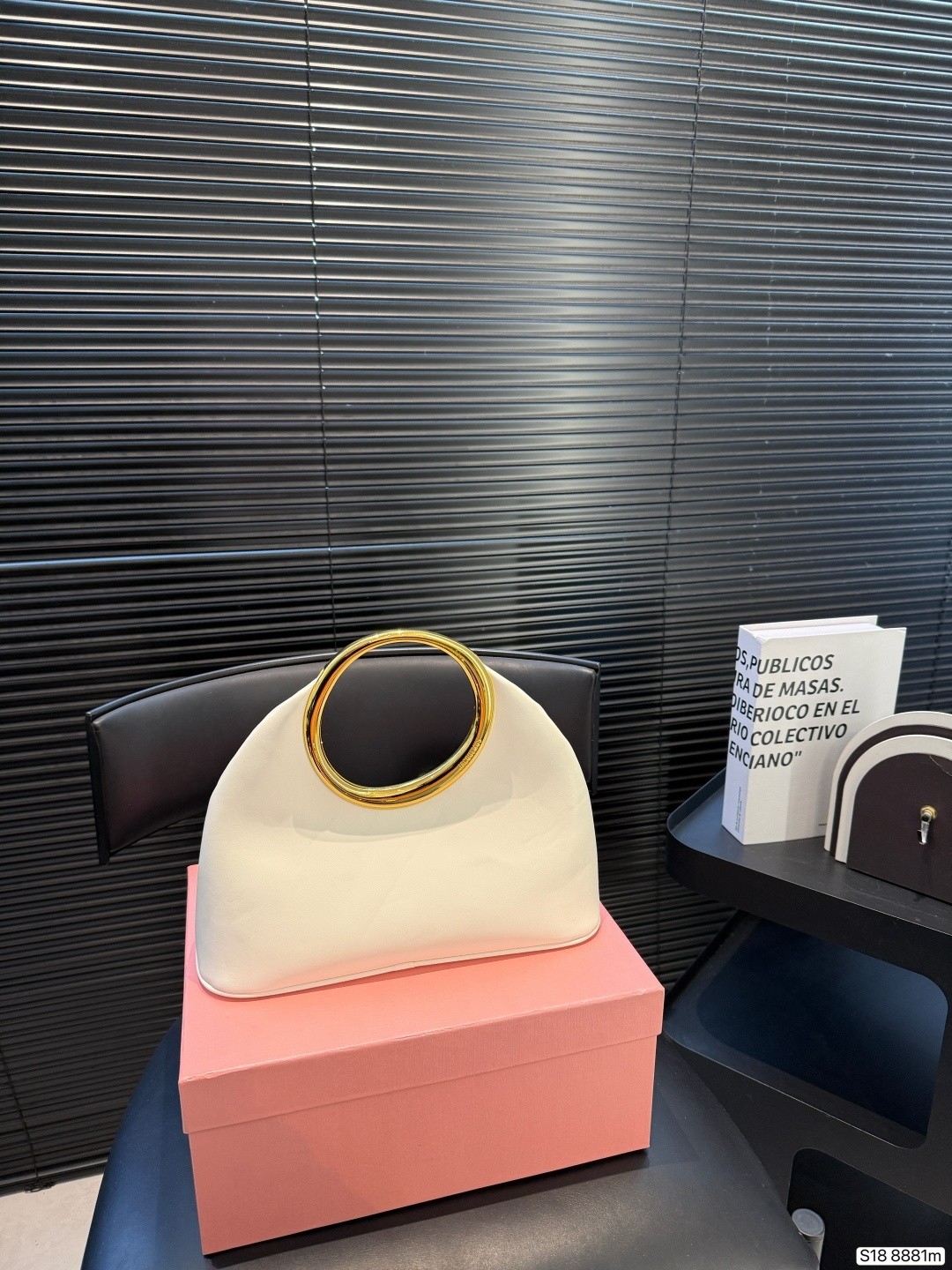 Jacquemus Rond Ring Handle Bag - KAIROO