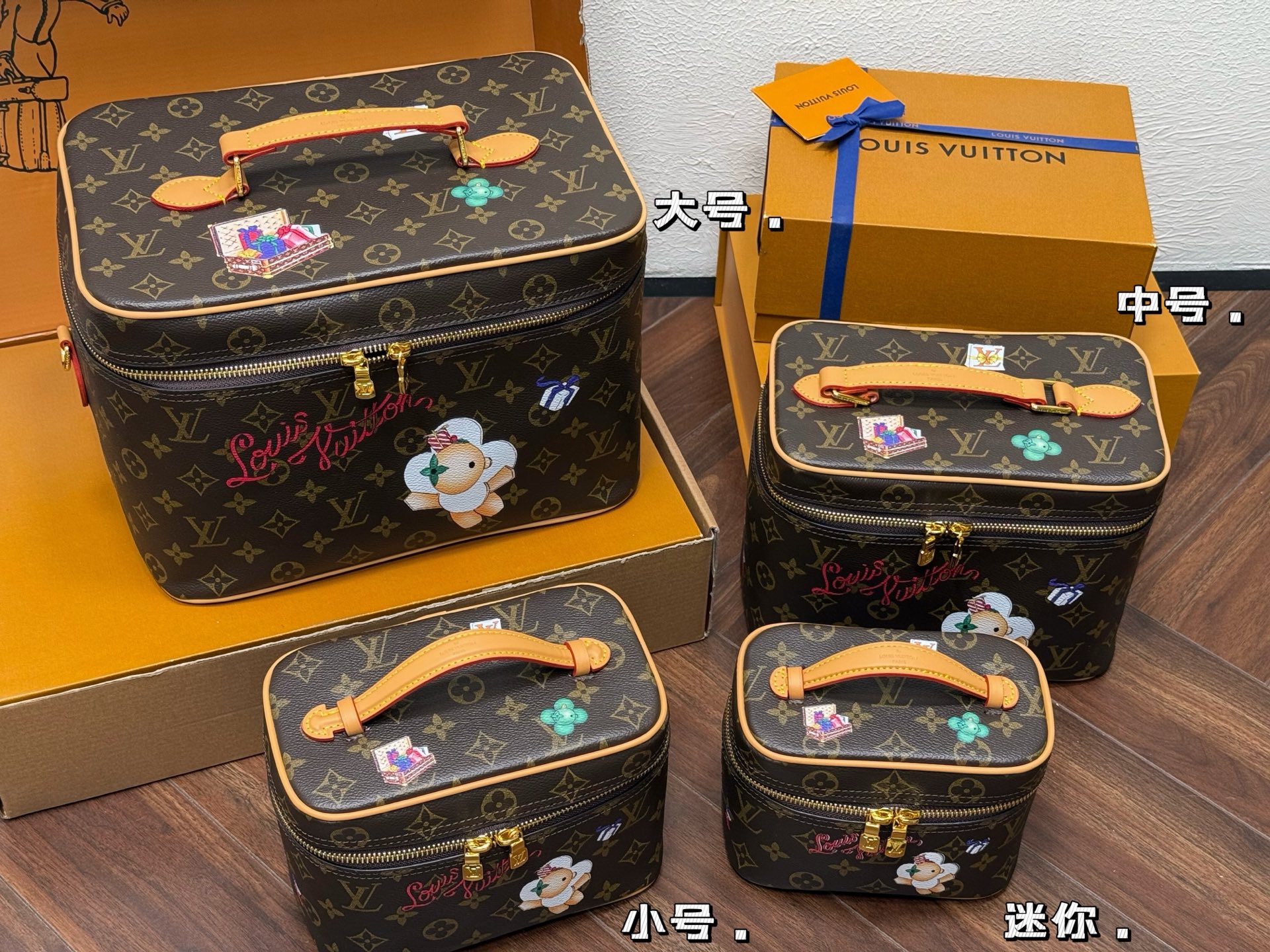 Louis Vuitton Monogram Canvas Vivienne Holiday Pink Handwritten Nice Vanity Case Shoulder Top Handle Bag - KAIROO