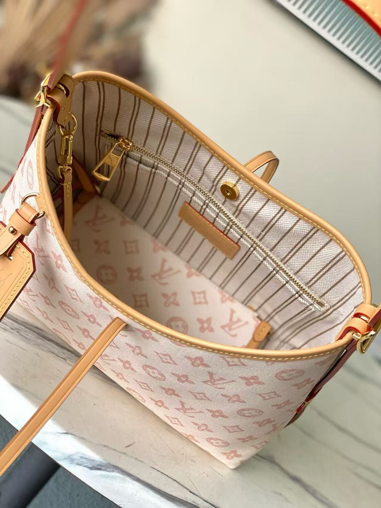 Louis Vuitton LV CARRYALL Bags