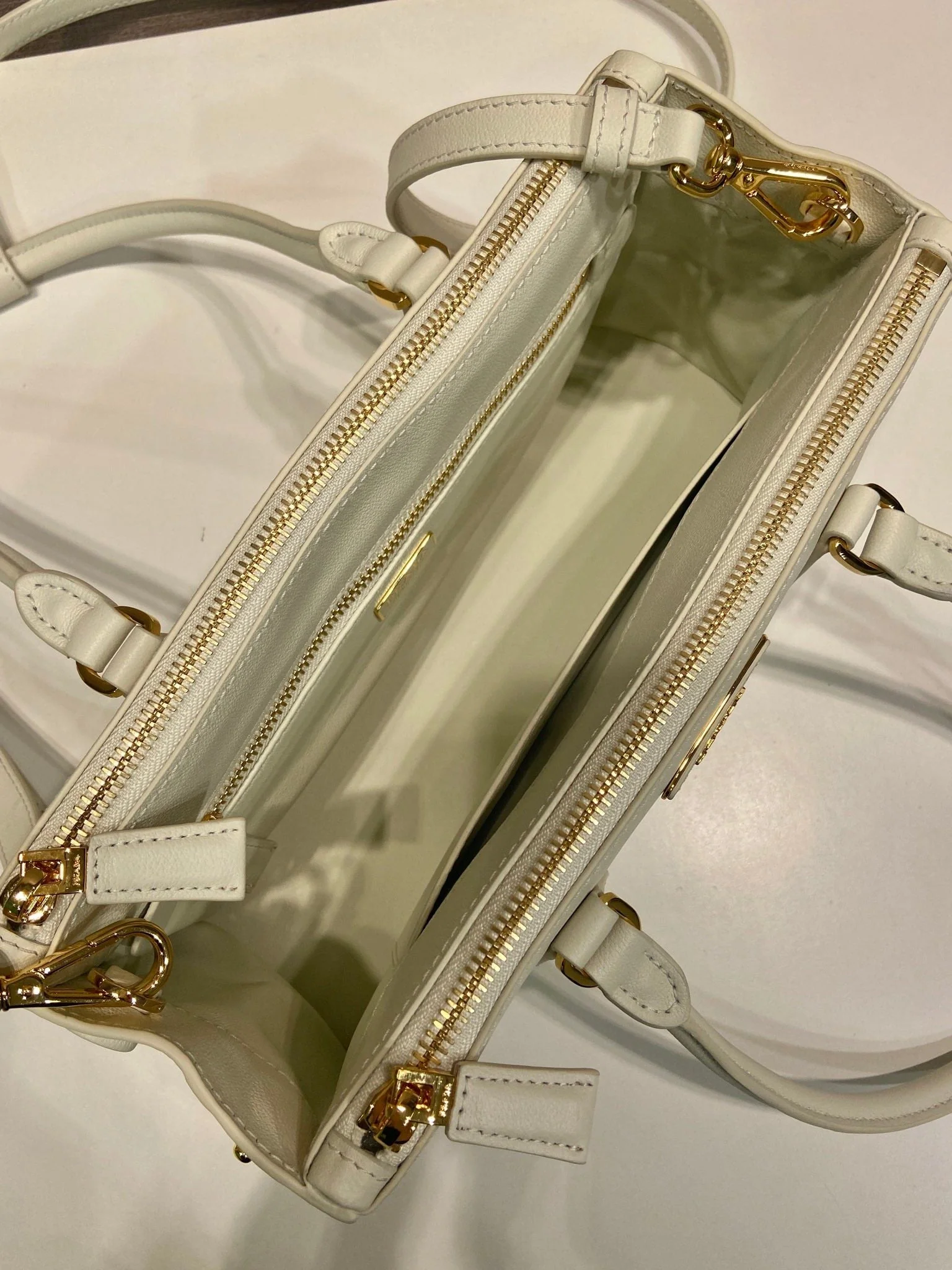 Prada PRA New killer bag white calfskin 340497