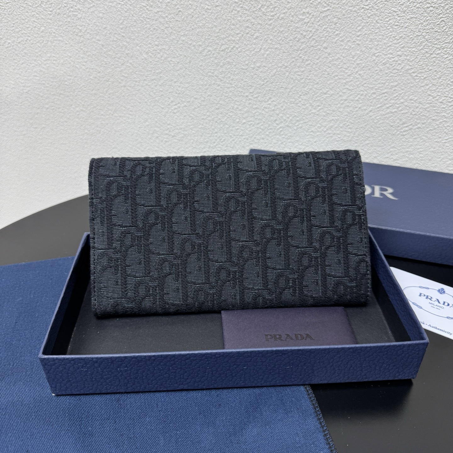 Dior Gravity Long wallet