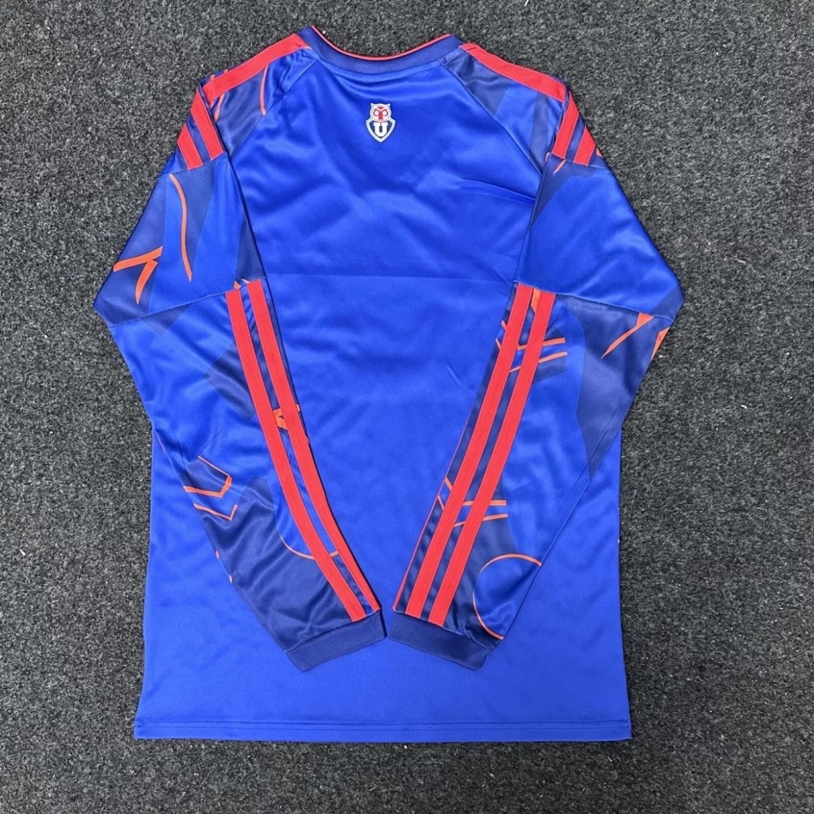 Chilean University home long sleeved jersey 26/27