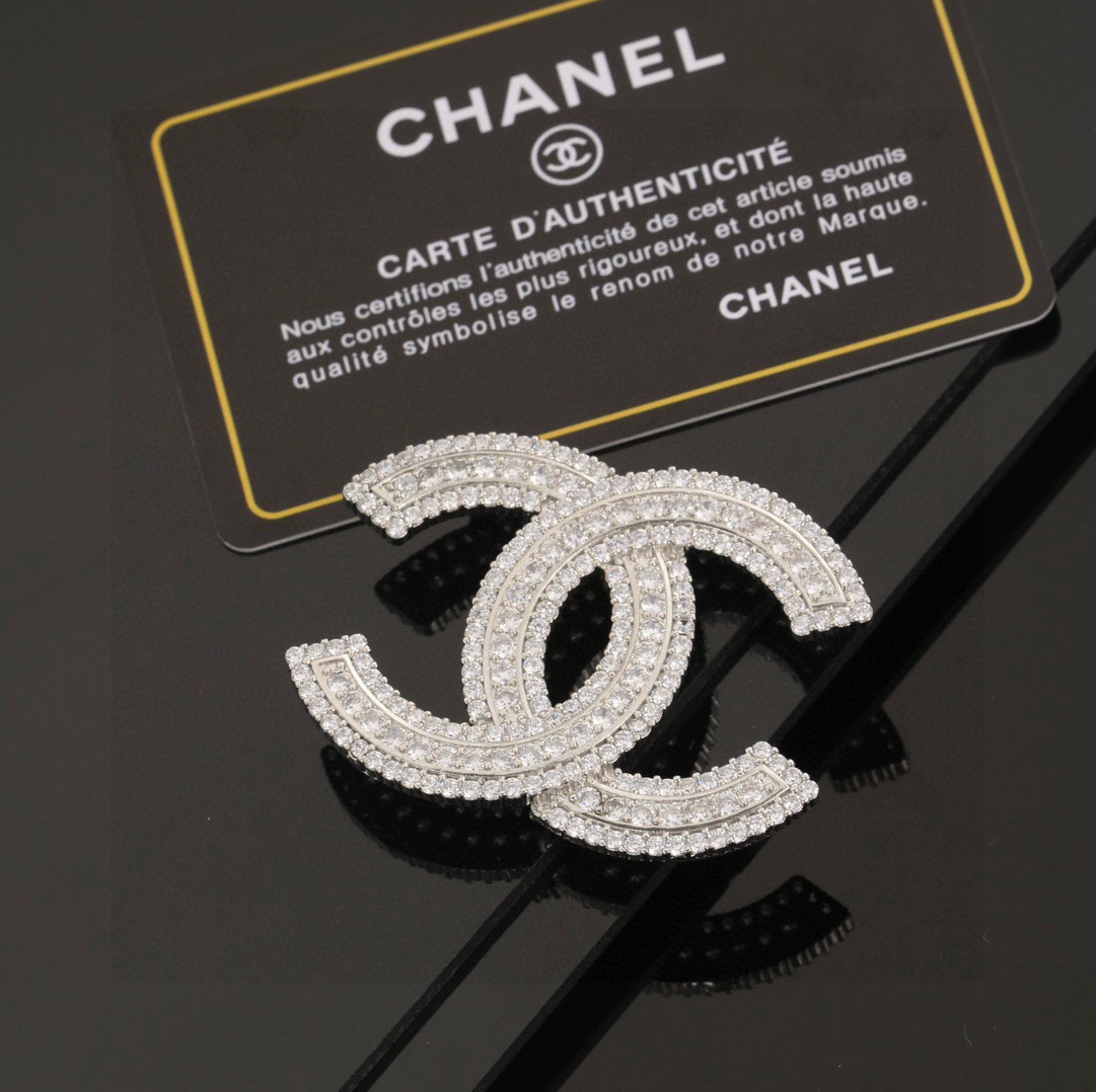 Chanel CC Brooch