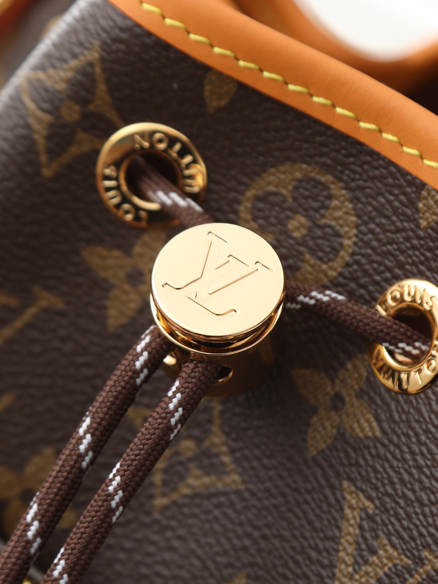 Louis Vuitton new No é Cargo bucket bag