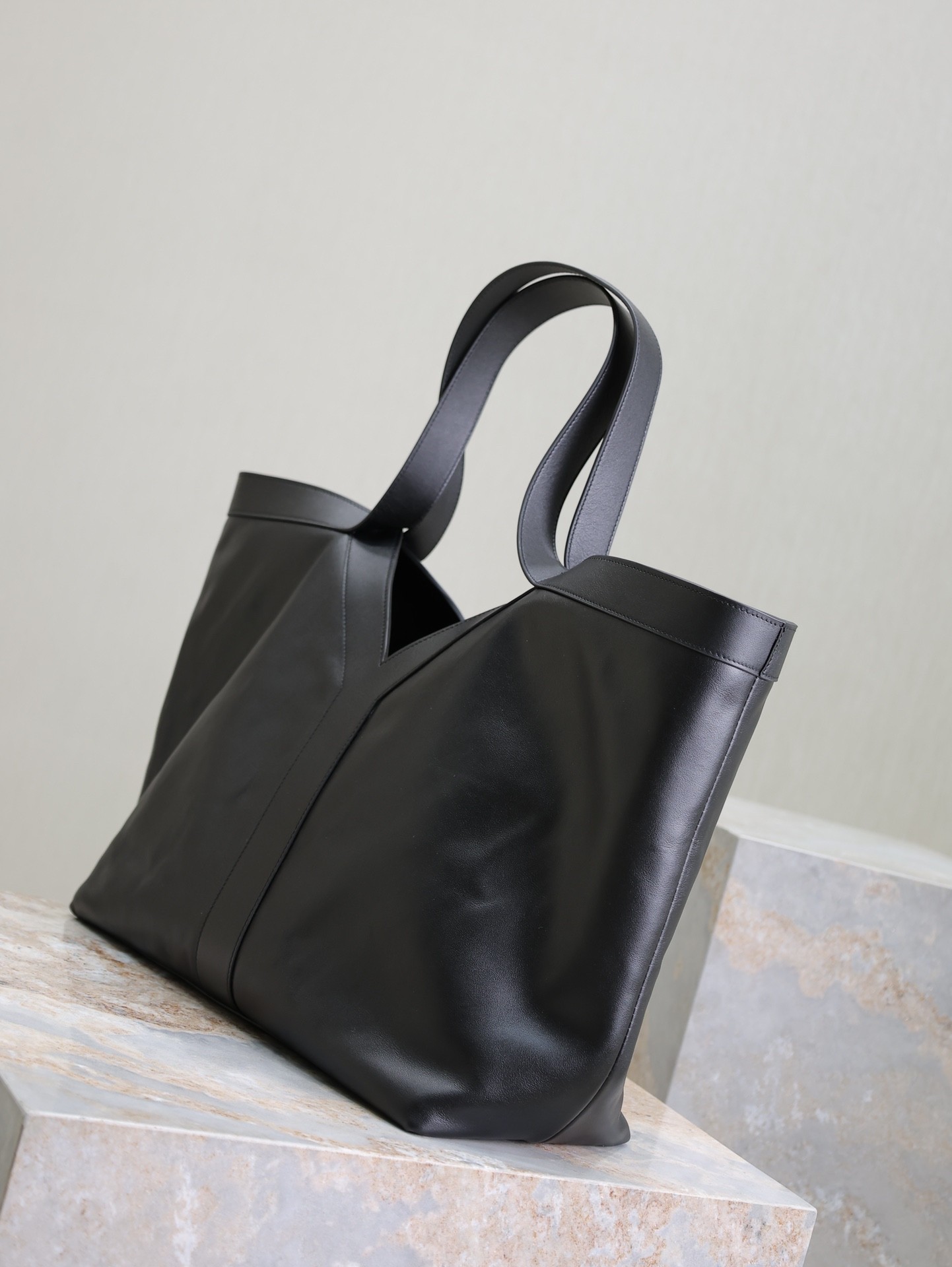 Saint Laurent YSL leather tote bag