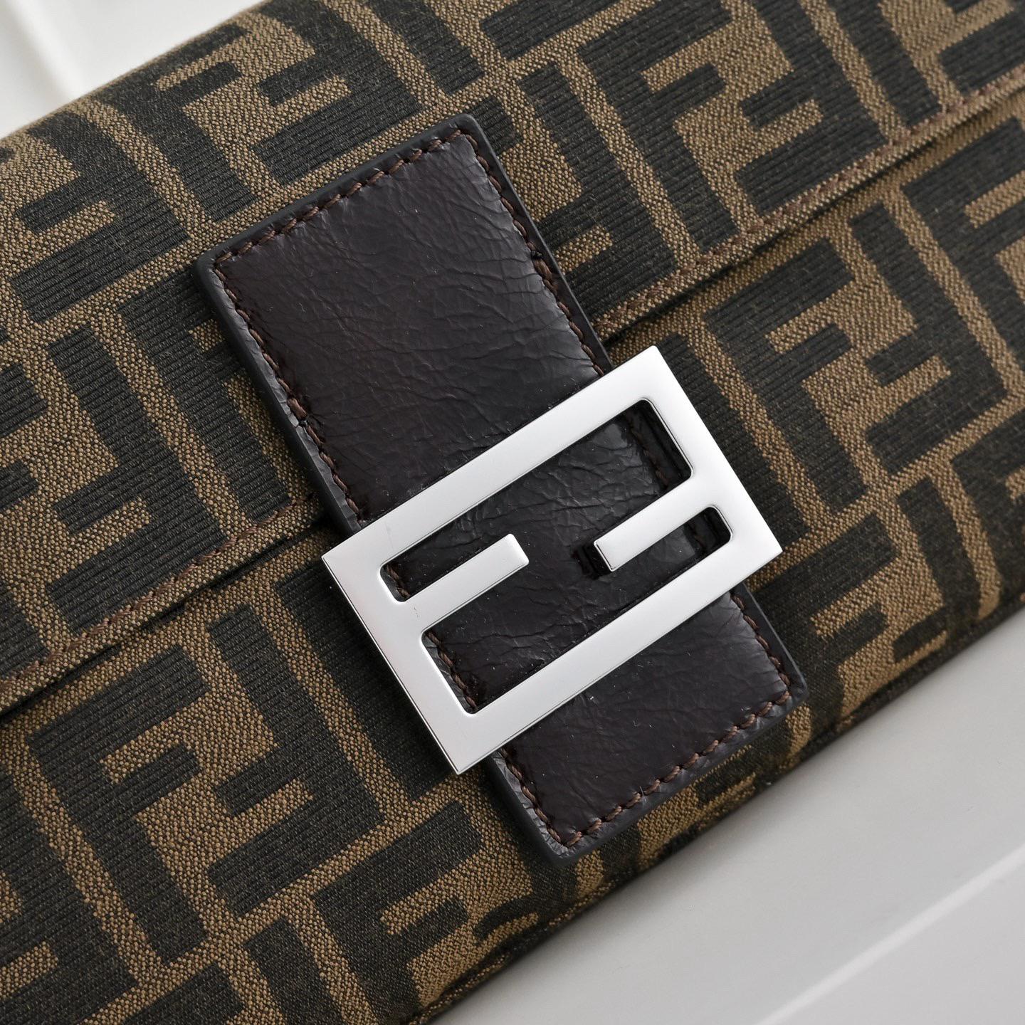 FENDI Baguette shoulder bag