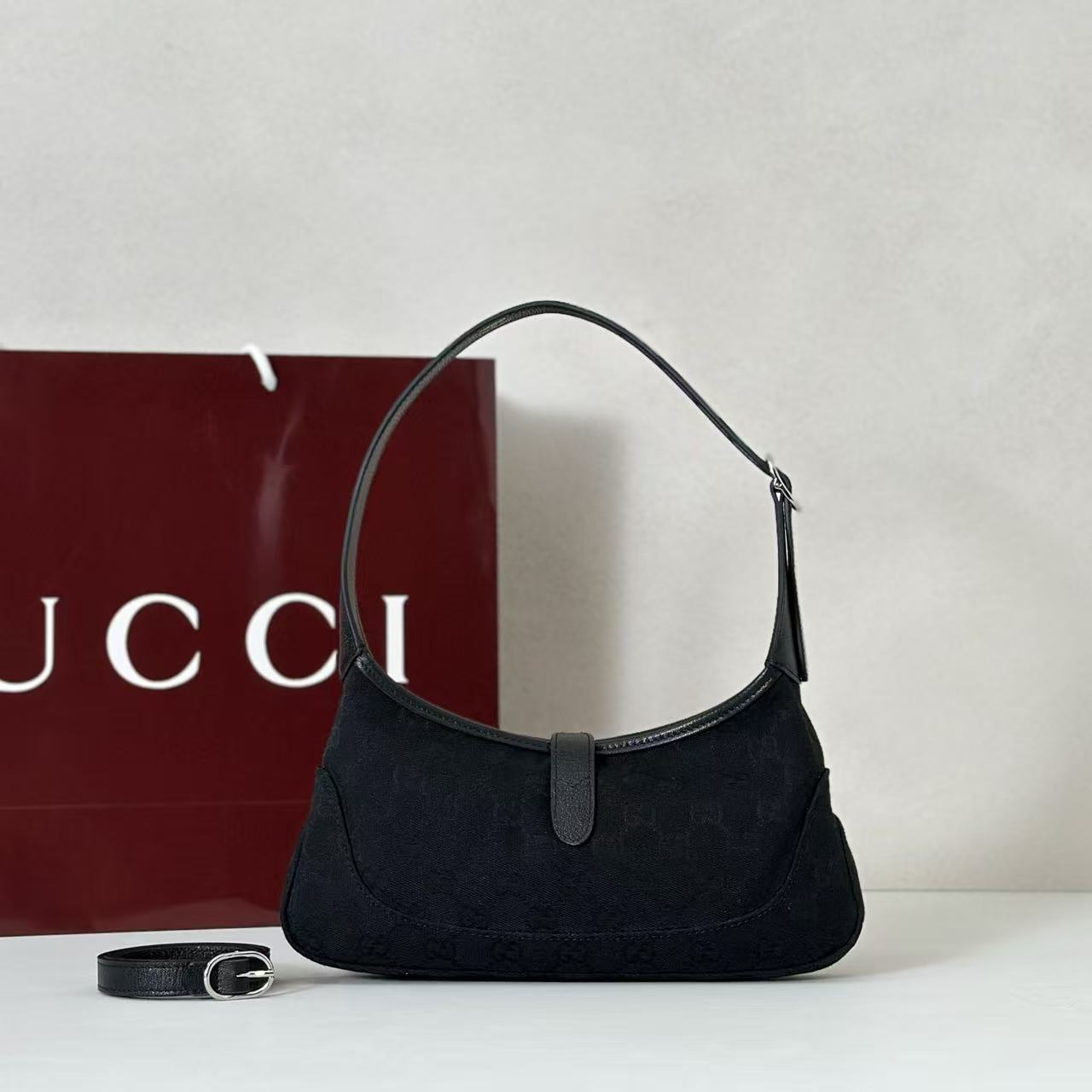 Gucci Jackie Slim small shoulder bag