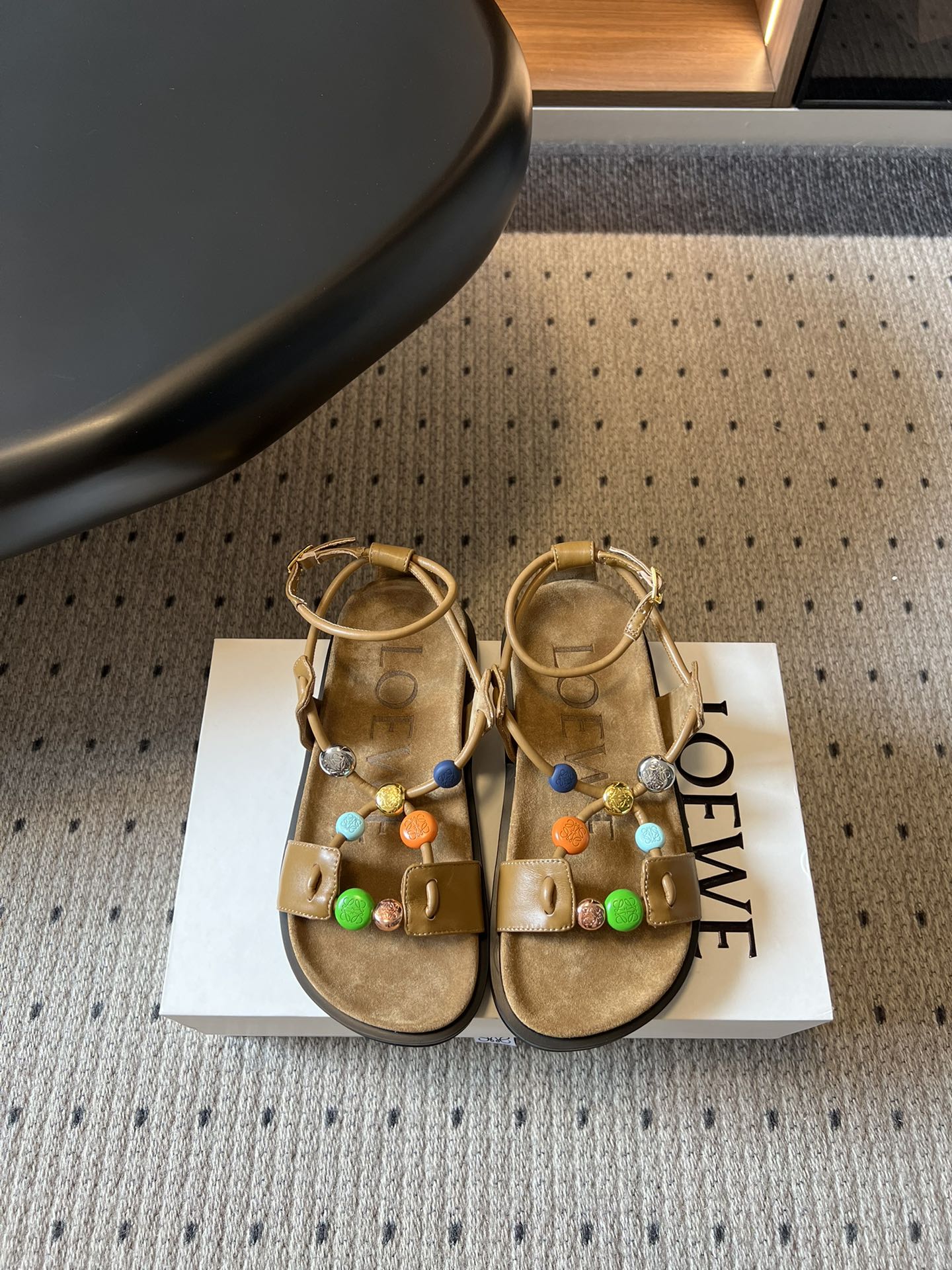 Loewe Pebble Beads Fussbelt Sandal