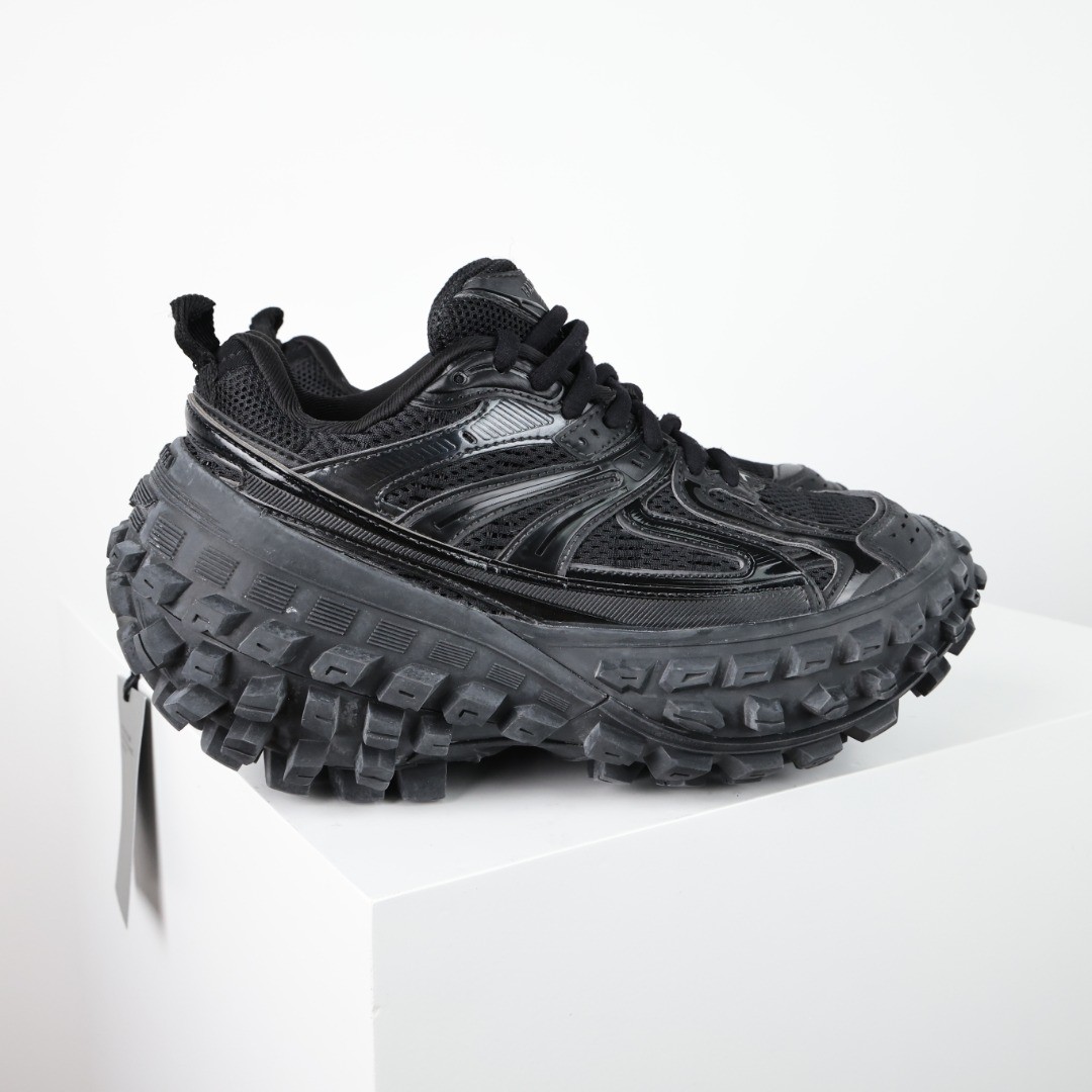 BaleBalenciaga Bouncer Defender Black Mesh Nylon Rounded Chunky Tire Sole Sneakers /10A - KAIROO