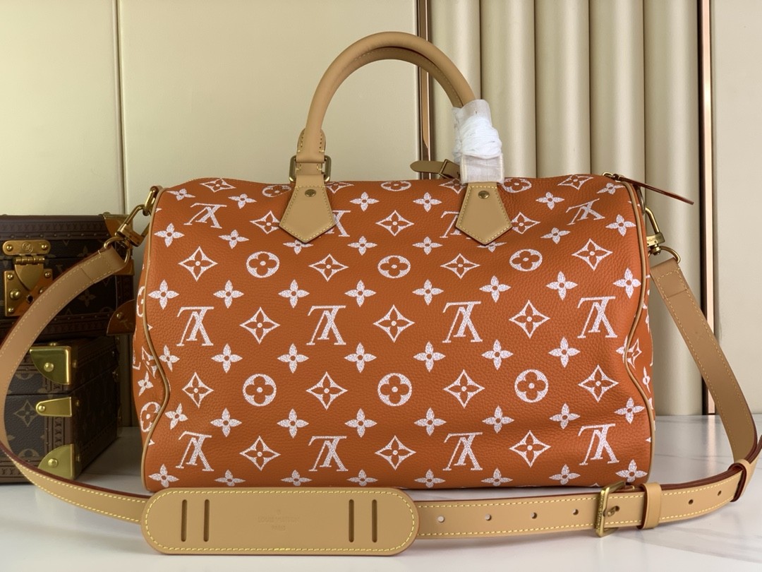 Louis Vuitton Speedy P9 Bandouliere 40 Monogram Leather Travel Bag