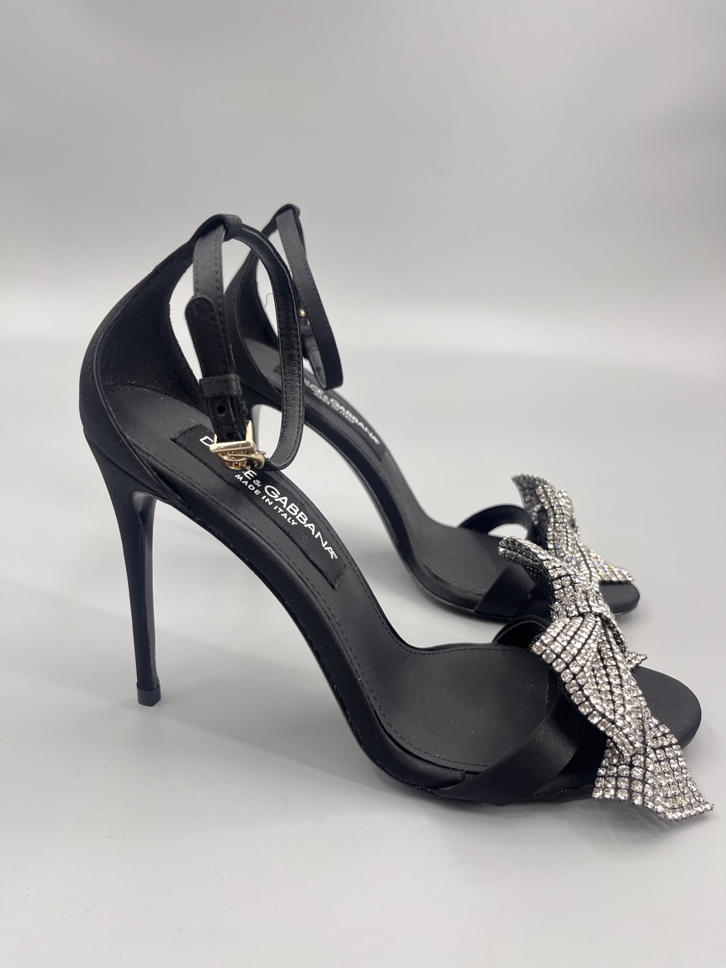 Dolce&Gabbana crystal bow high heels Pump