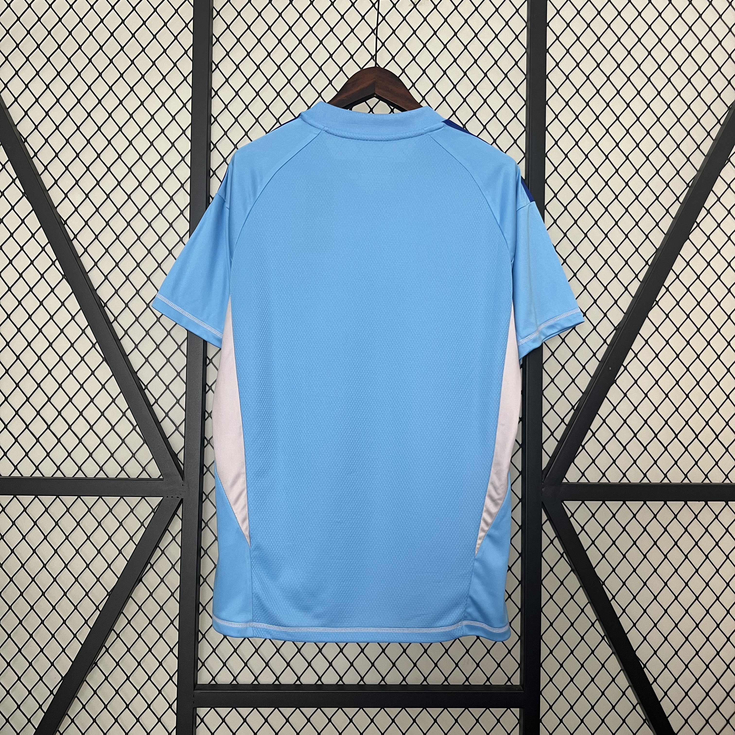 Real Madrid Goalkeeper Man Jersey 24/25 Blue