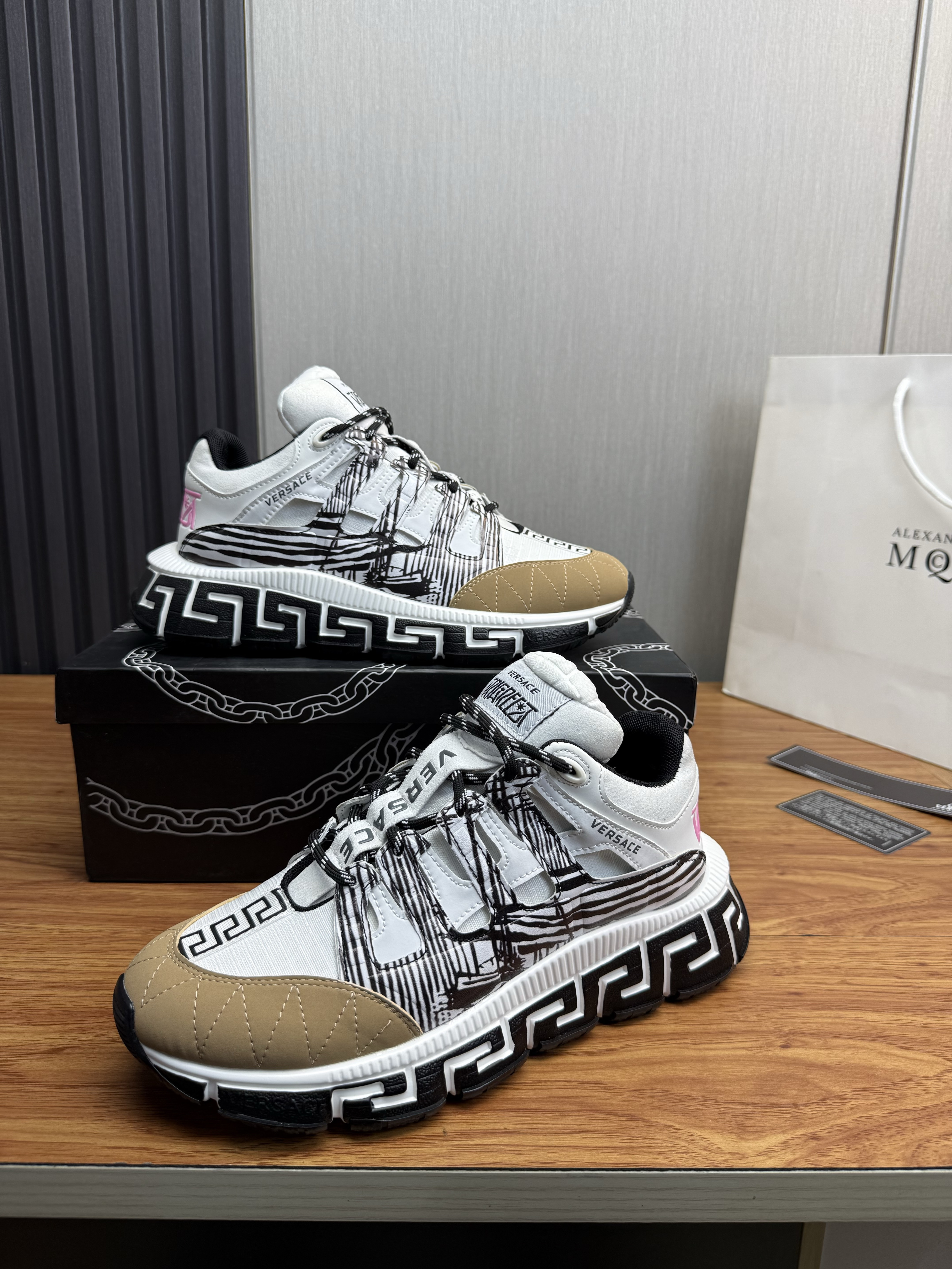 Versace Unisex Sneaker