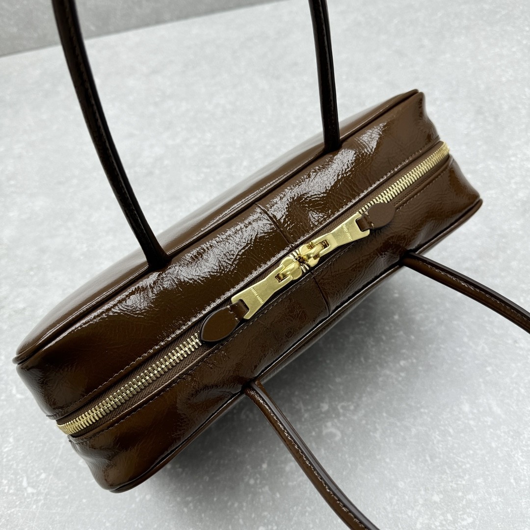 Miumiu Naplak Beau bag in patent leather
