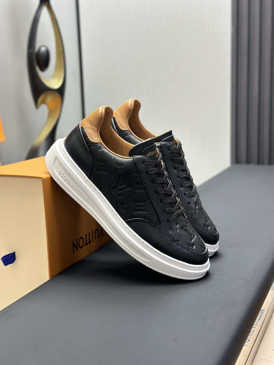Men's LV Beverly Hills Sneaker
