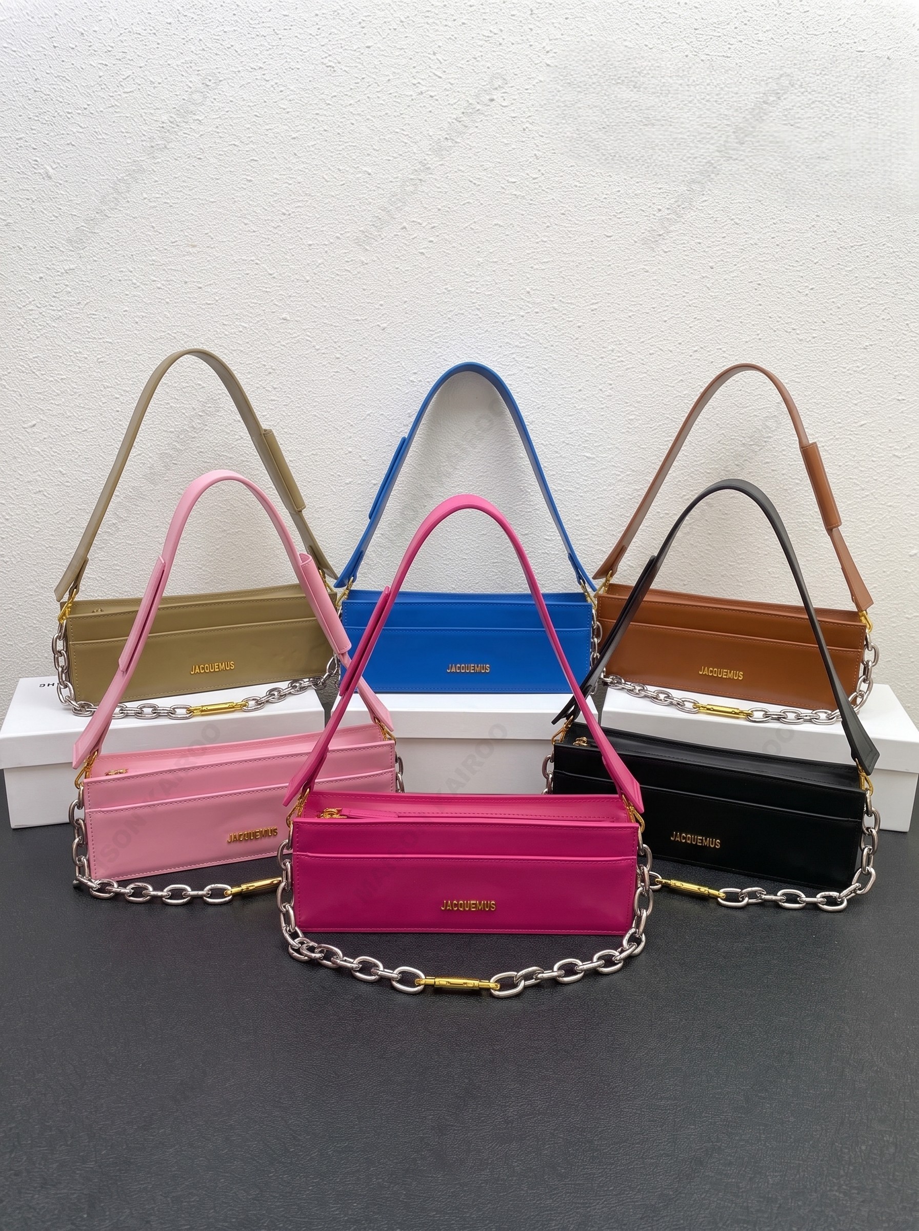 Jacquemus Le Ciuciu East West Smooth Leather Card Pochette Strap Chain Baguette Hobo Shoulder Bag - KAIROO