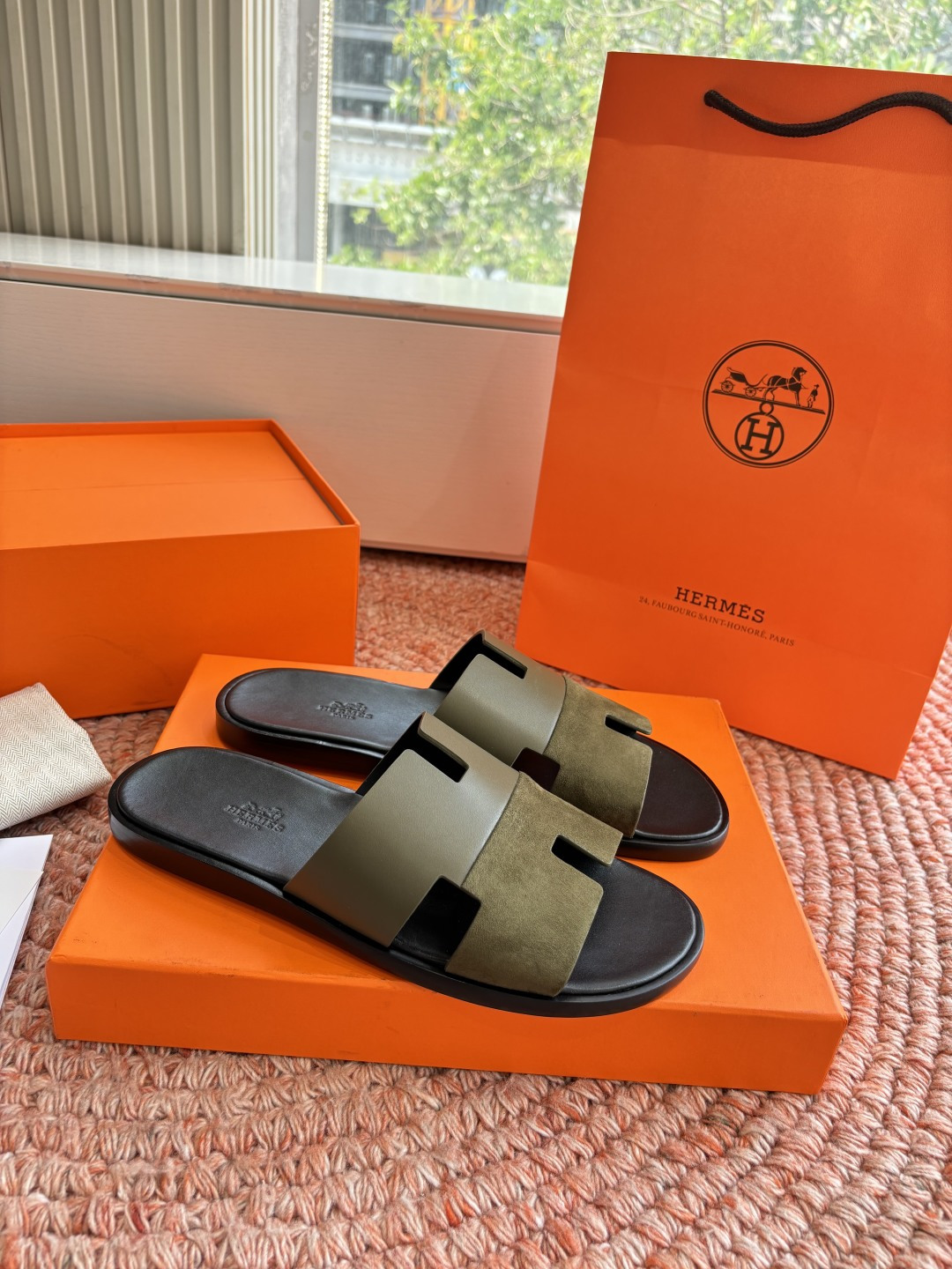 Hermes Men's leather sandal