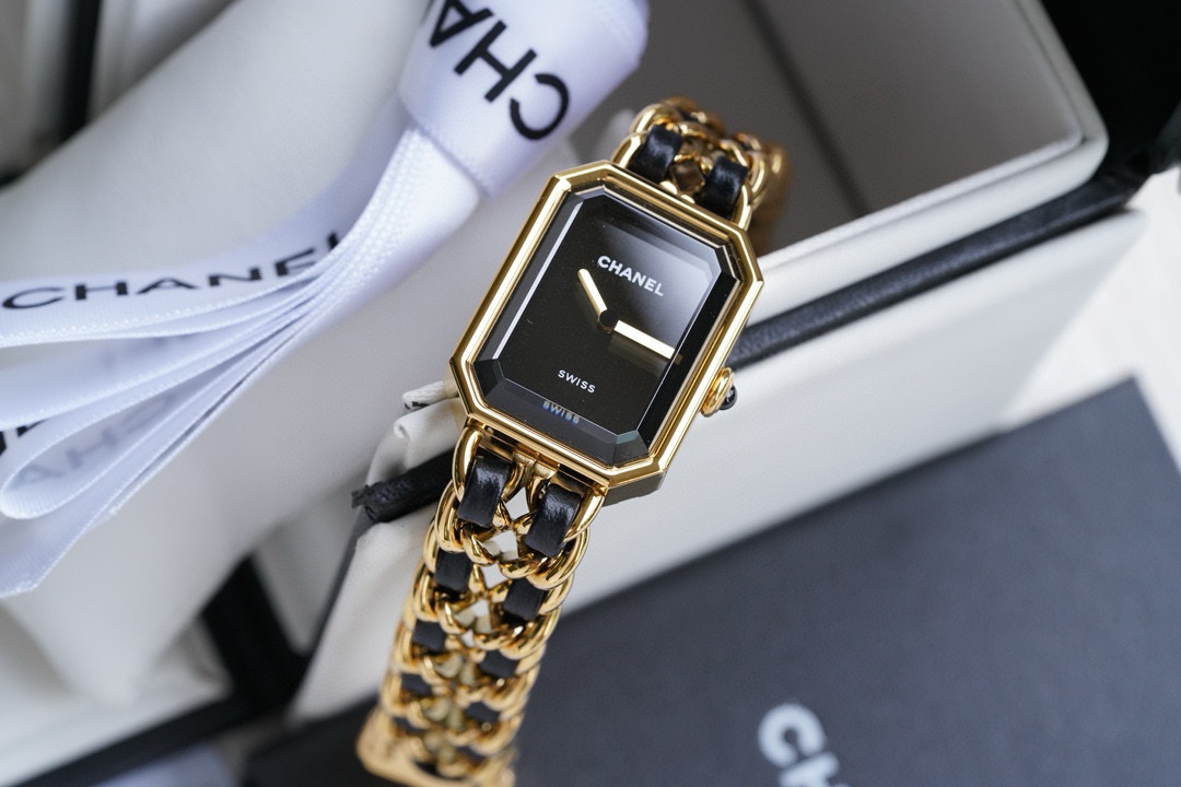 Chanel Premiere Edition Chain watch