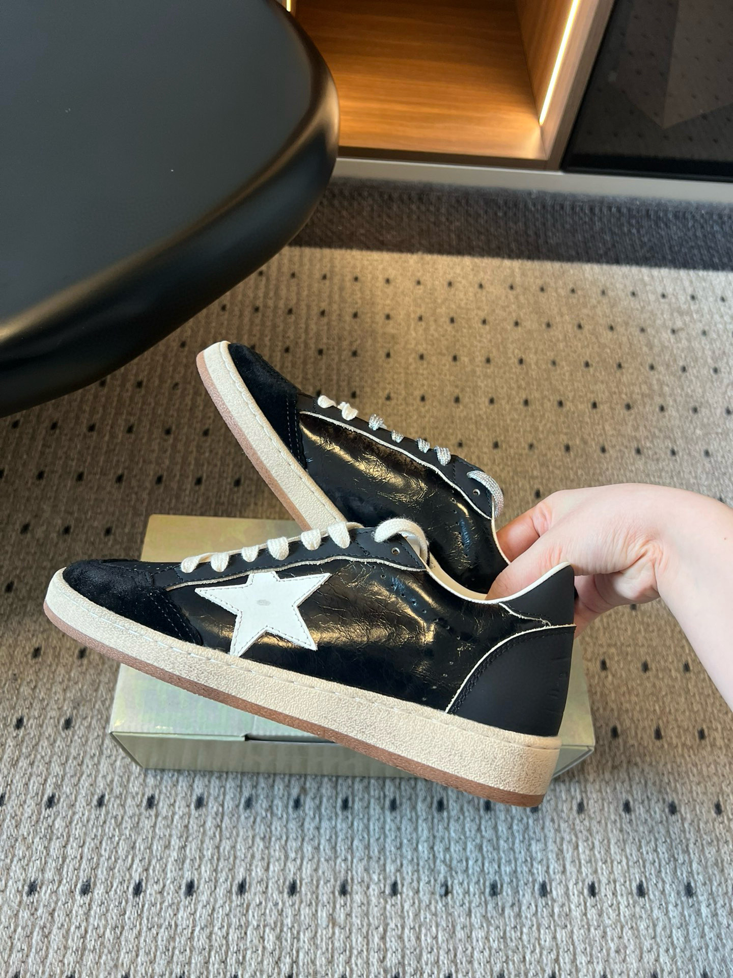 Golden Goose Women's sneaker