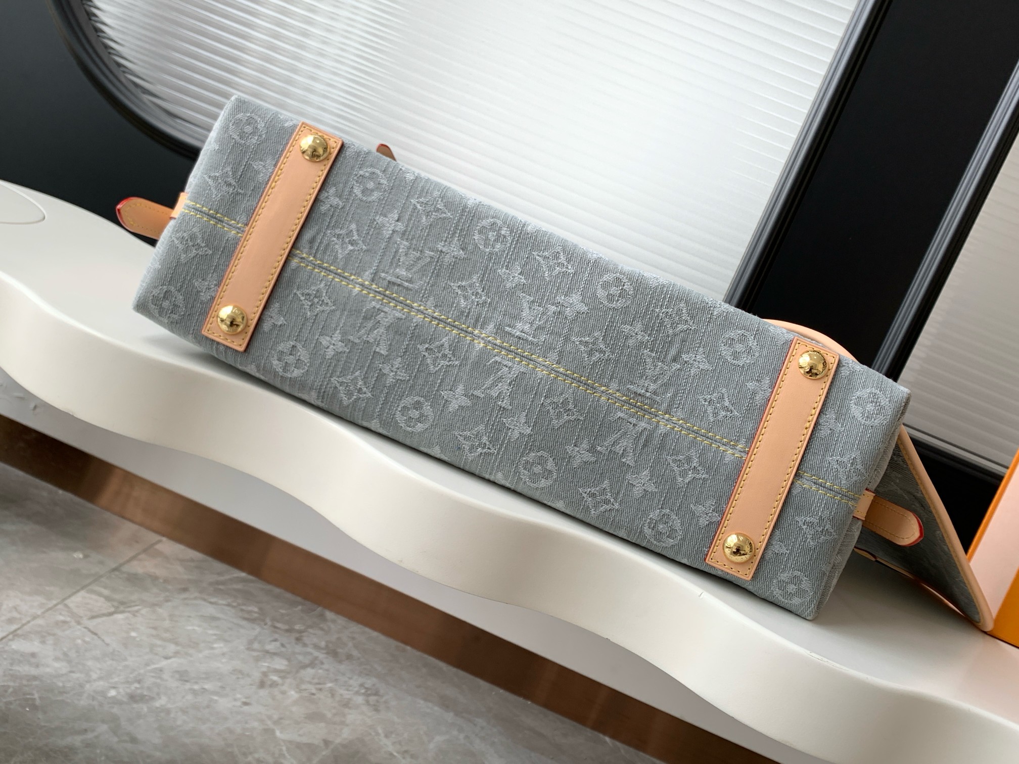 Louis Vuitton LV Carryall MM Washed Grey Denim Tote bag