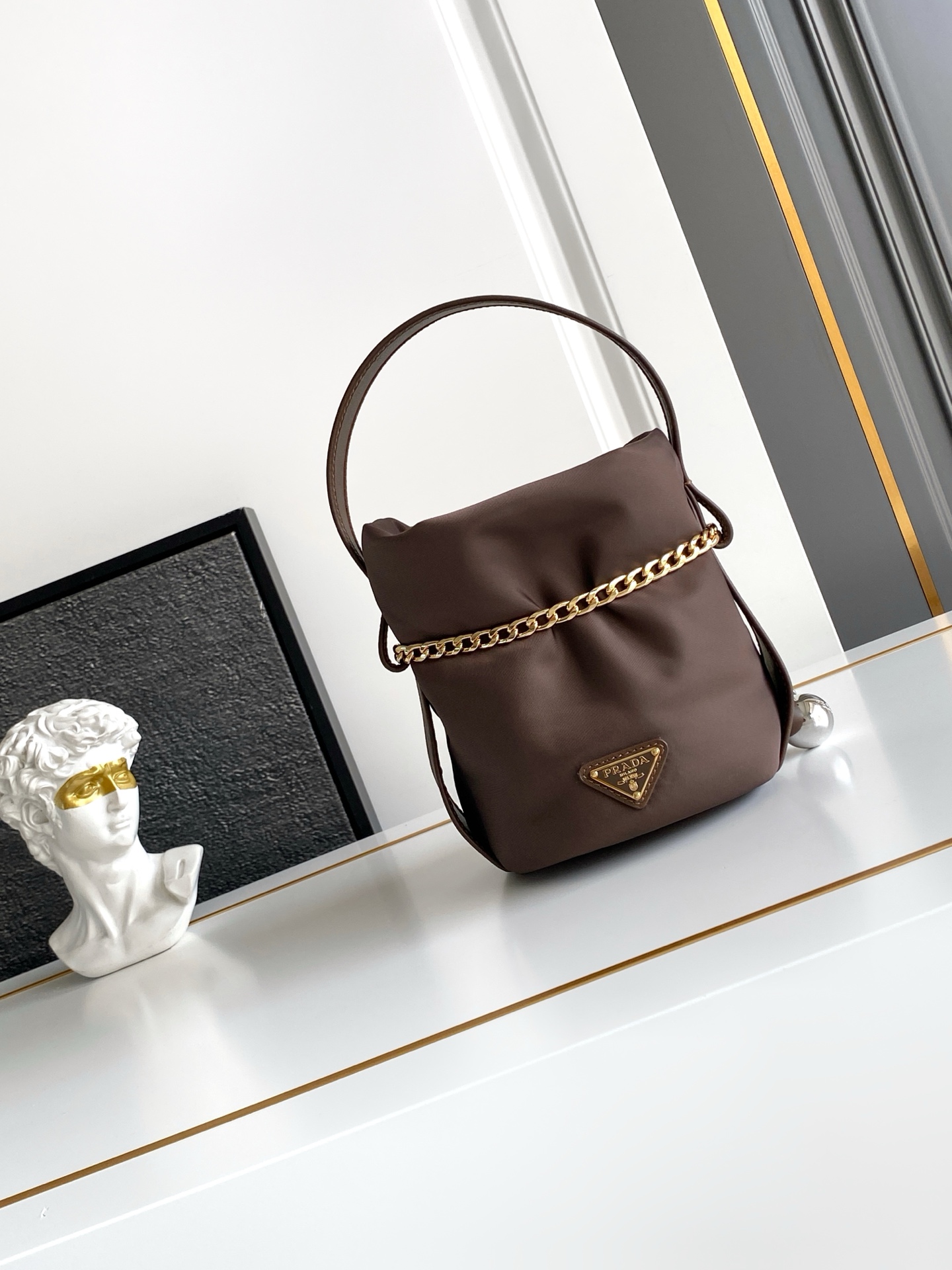 Prada Bag Petit Sac Noir Mini Bucket Bag Imported Sheepskin Imported Nylon Fabric 1BE088