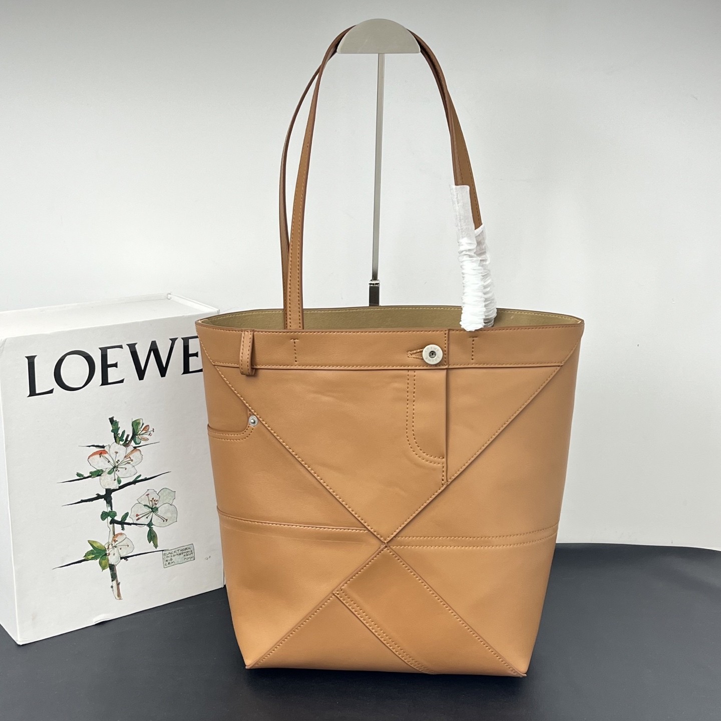 Loewe Chocolate Leather Pants-style Trompe L'oeil Foldable Long Handle Tote - KAIROO