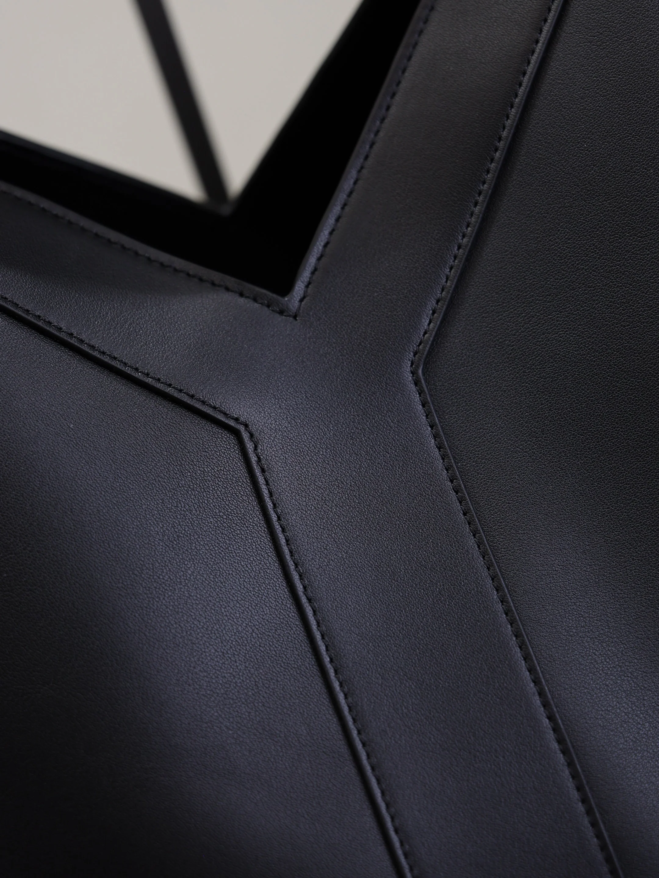 Saint Laurent YSL  Tote Bag Black Cowhide