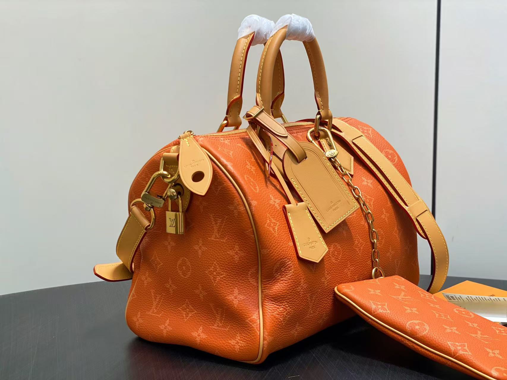 Louis Vuitton LV Speedy P9 Bandouli è re 30 handbag