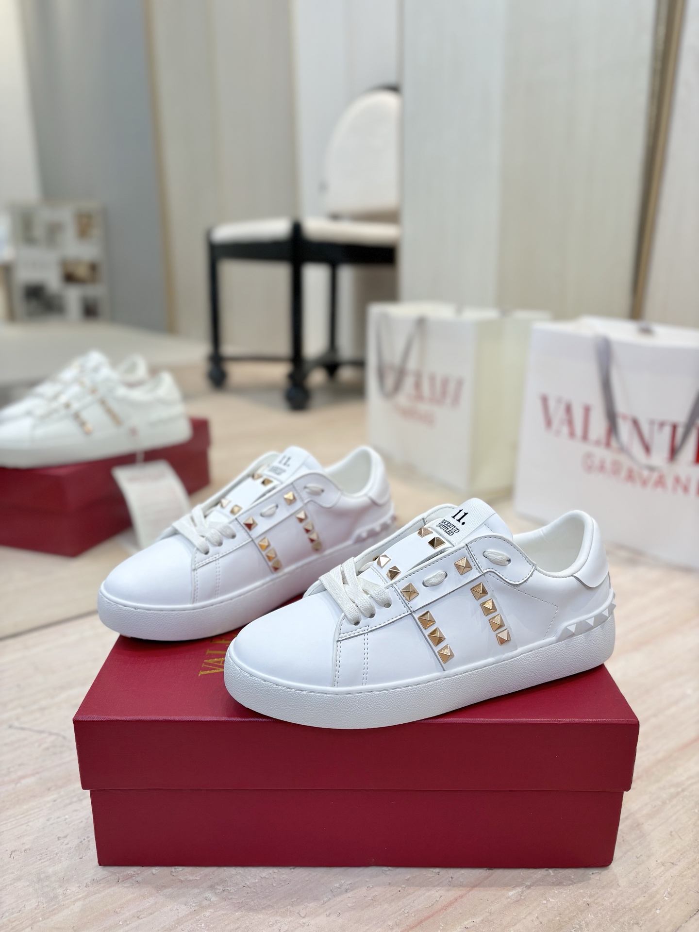 Valentino Rockstud Unisex Sneaker