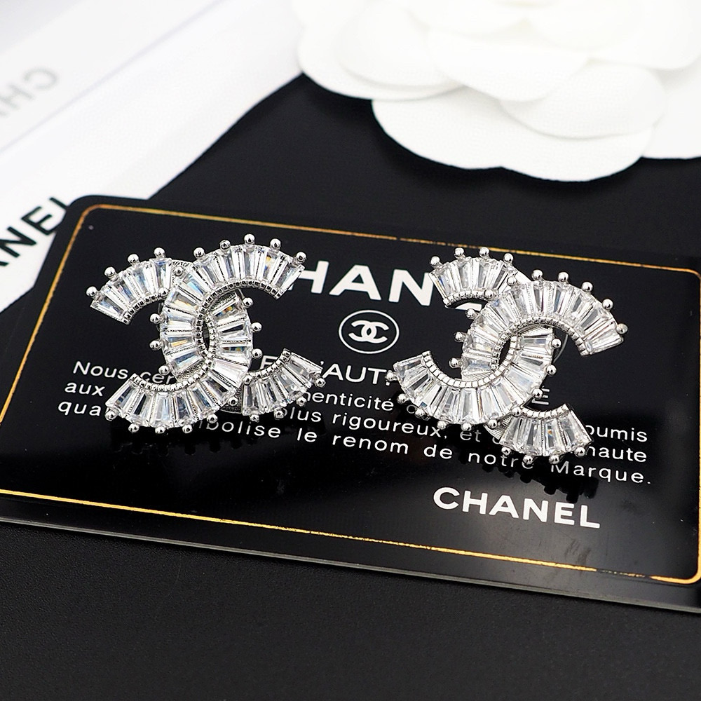 Chanel Fashion Earrings