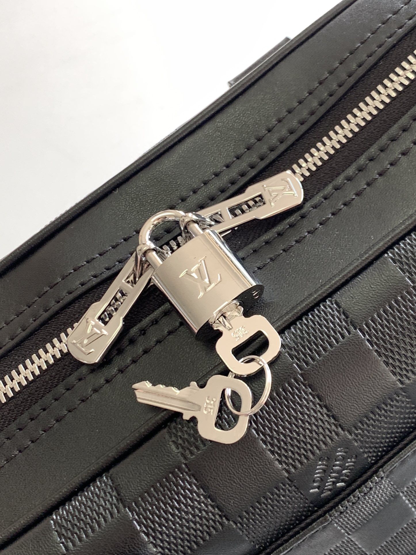 Louis Vuitton Voyage Small Men's briefcase