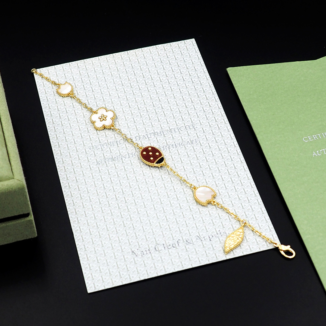 Van Cleef Fashion Bracelet