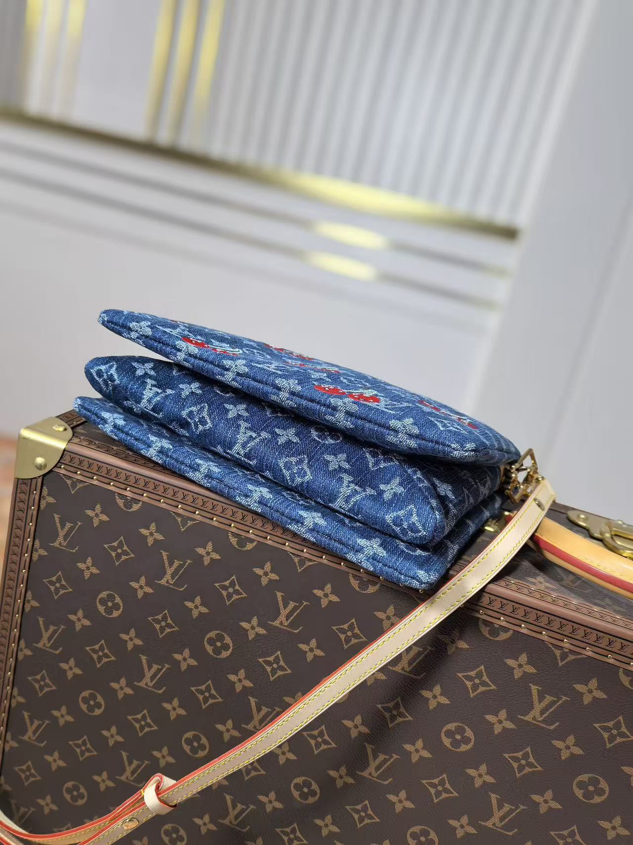 Louis Vuitton LV new denim cherry embroidery chain bag