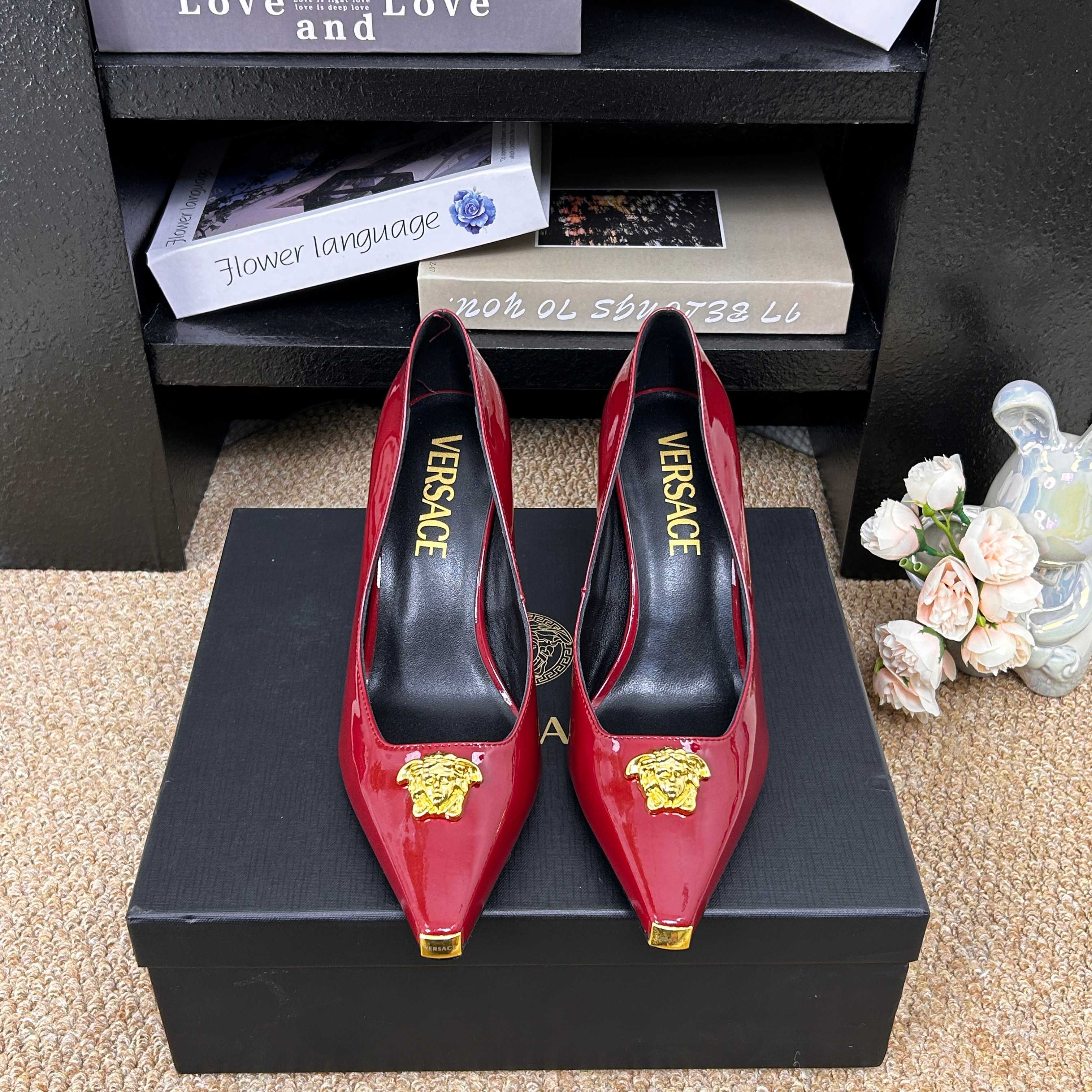 Versace Shiny Leather Pump