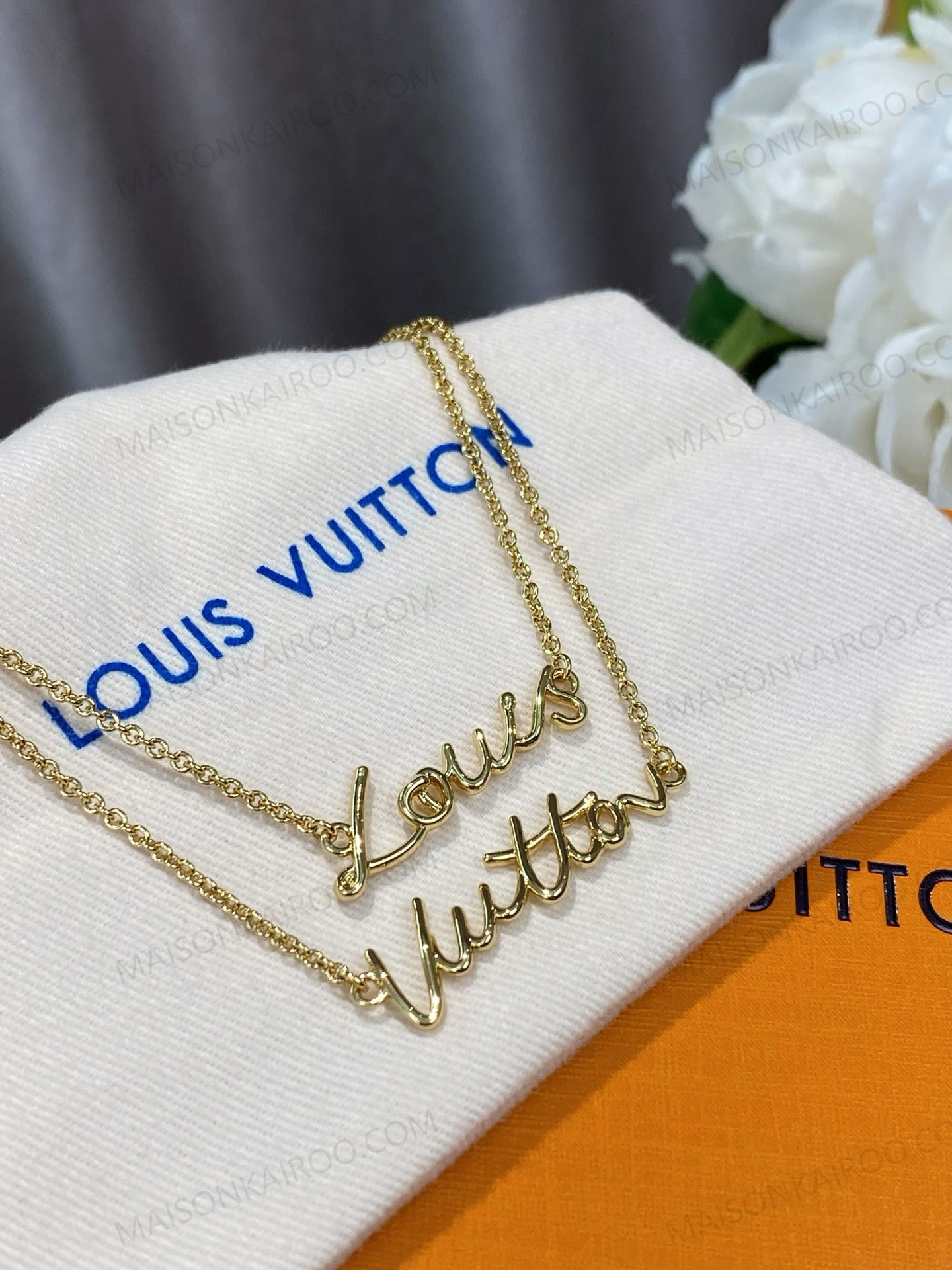 Louis Vuitton LV Signature Script Pendant Necklace - KAIROO