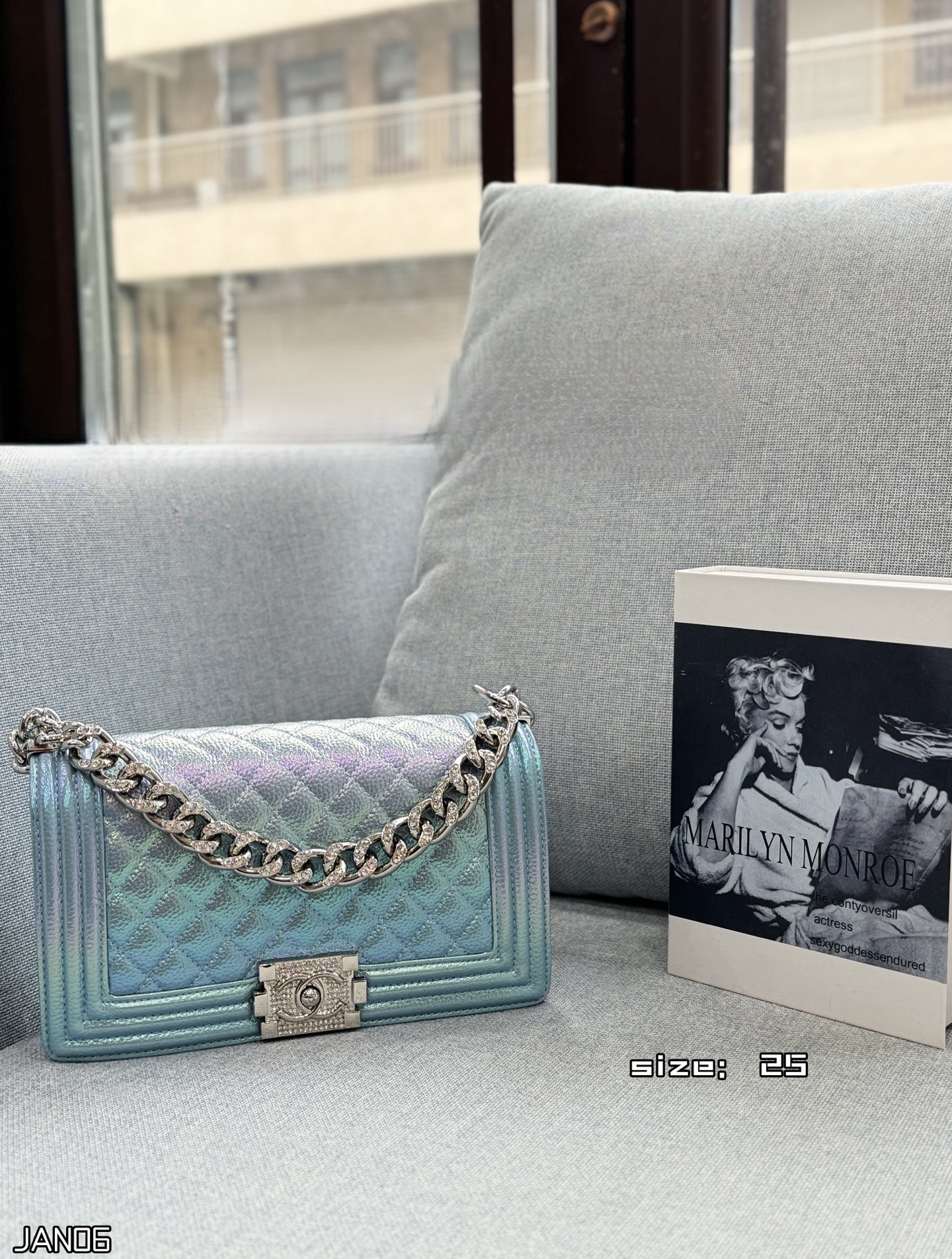 Chanel Le Boy Medium 25CM Iridescent Quilted Caviar Leather Silver HW Chain Flap Shoulder Bag - KAIROO