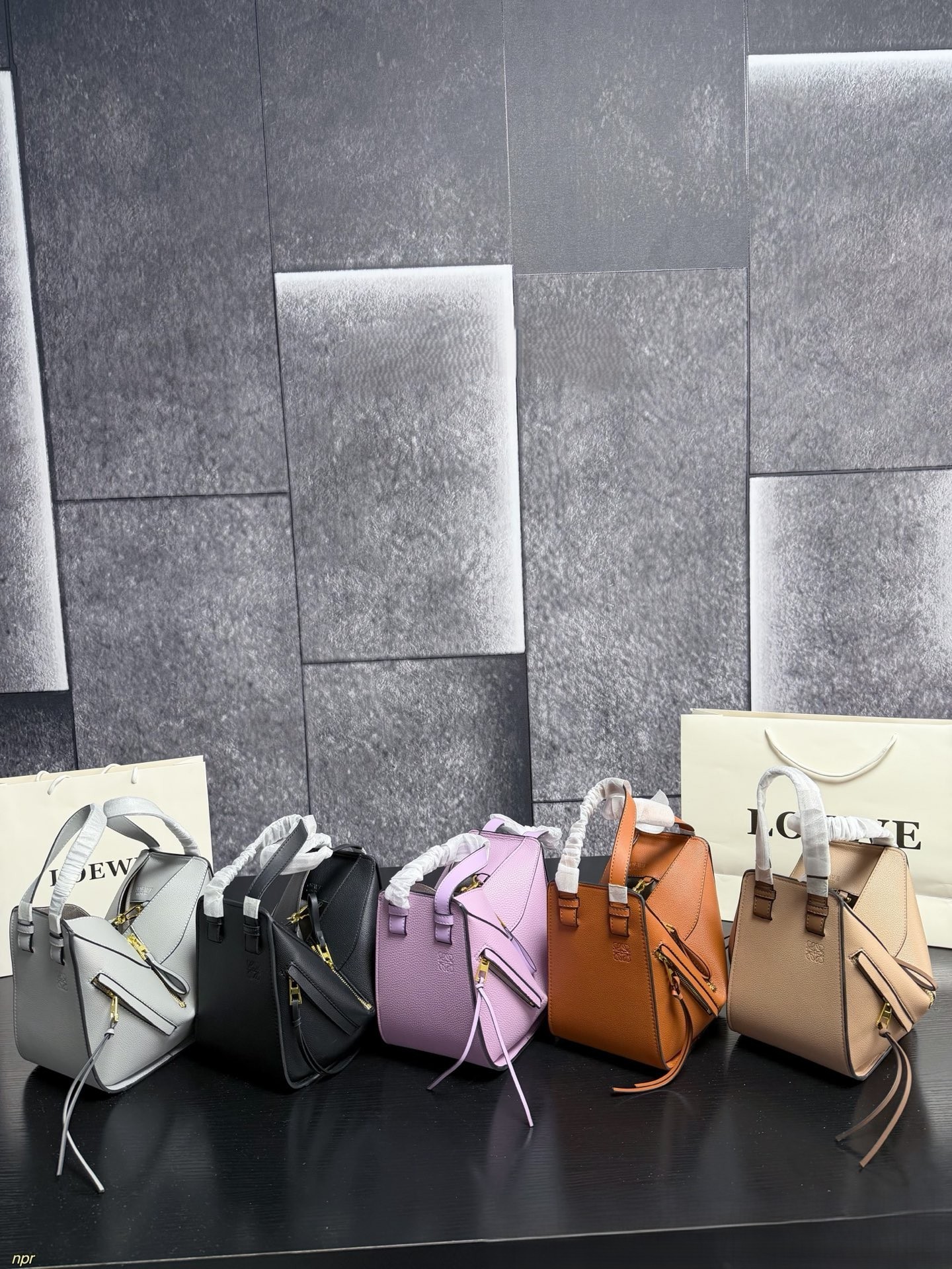 Loewe Geometric Grained Leather Hammock Compact Embossed Anagram Logo Top Handle Bag - KAIROO