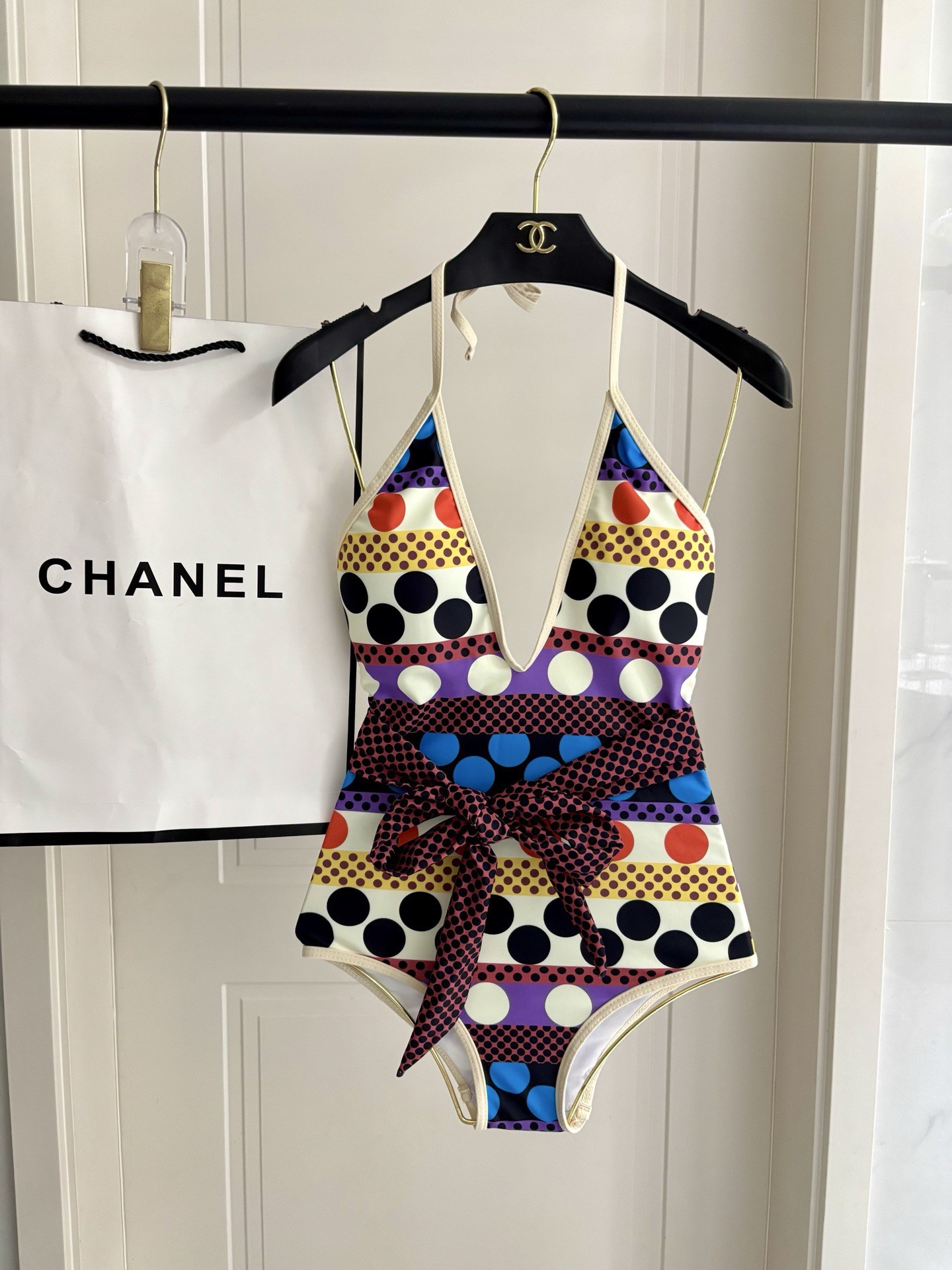 Valentino Garavani Pre-Fall 2026 Multicolor Polka-Dot Waist Tie Large Bow Deep V Halter Swimsuit - KAIROO