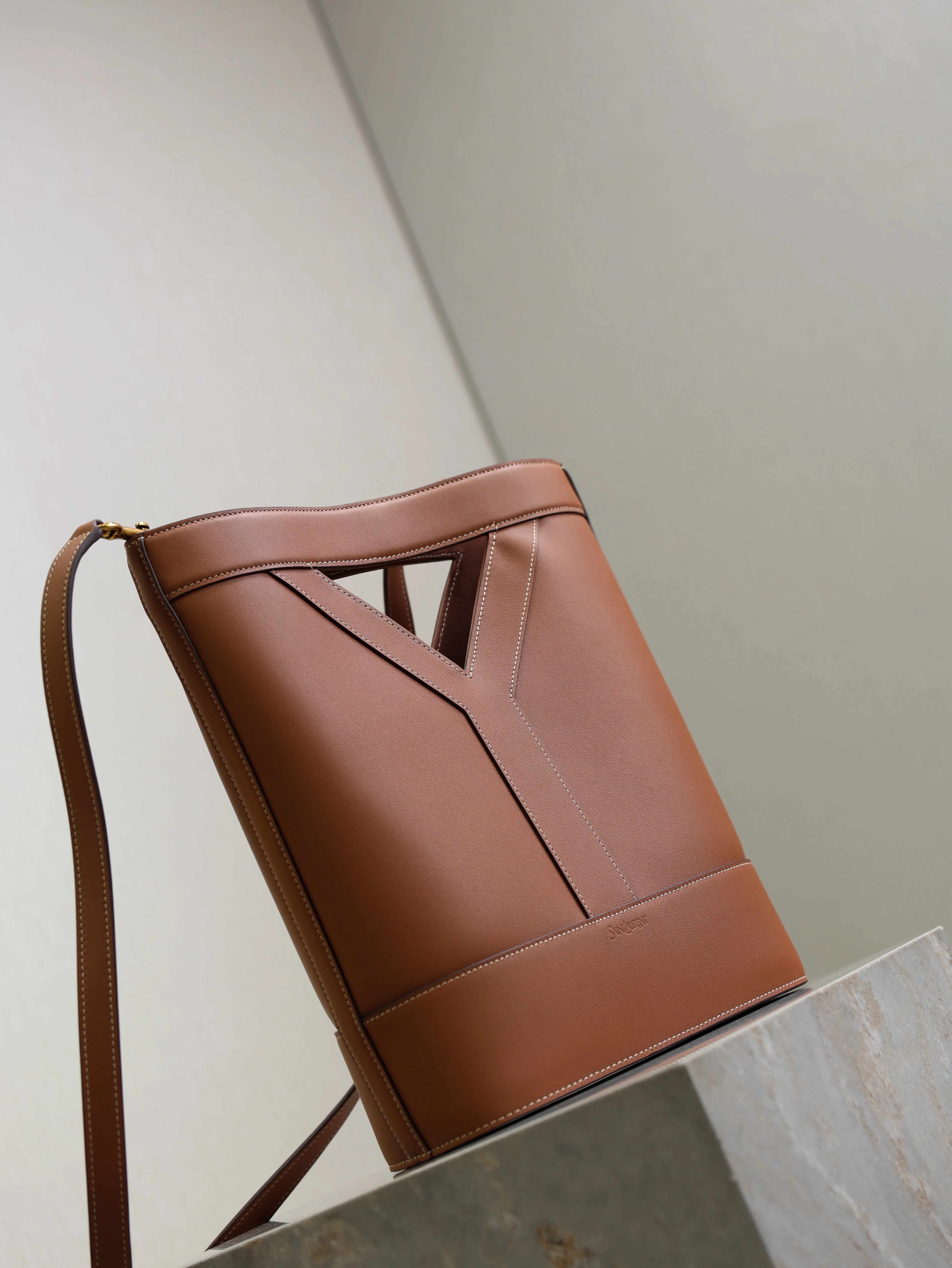 Saint Laurent YSL Small Bucket 23cm Caramel Leather
