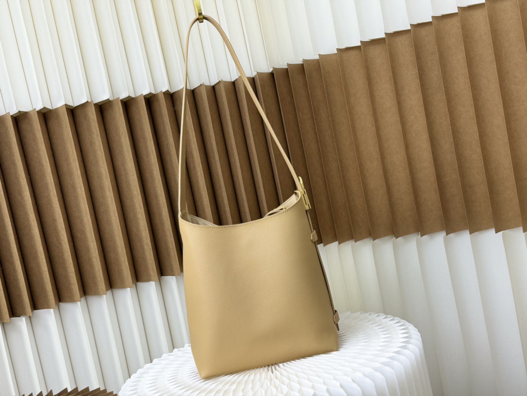 Louis Vuitton LV low key hobo small bag