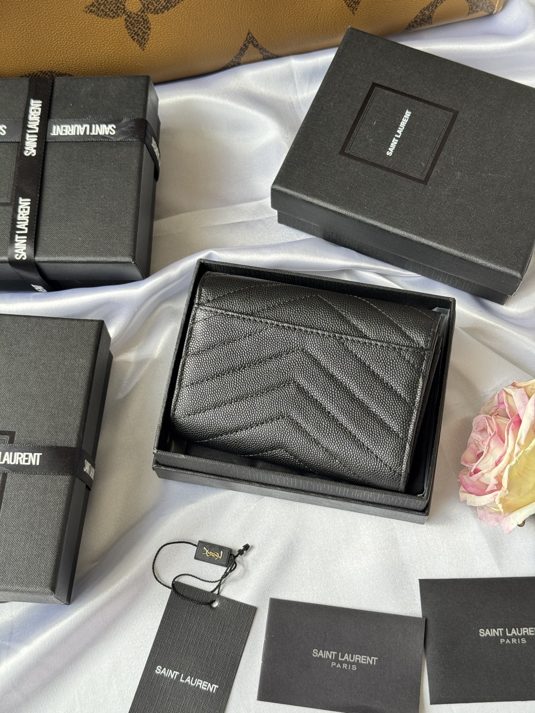 Saint Laurent Black Small Envelope Wallet in Grained leather