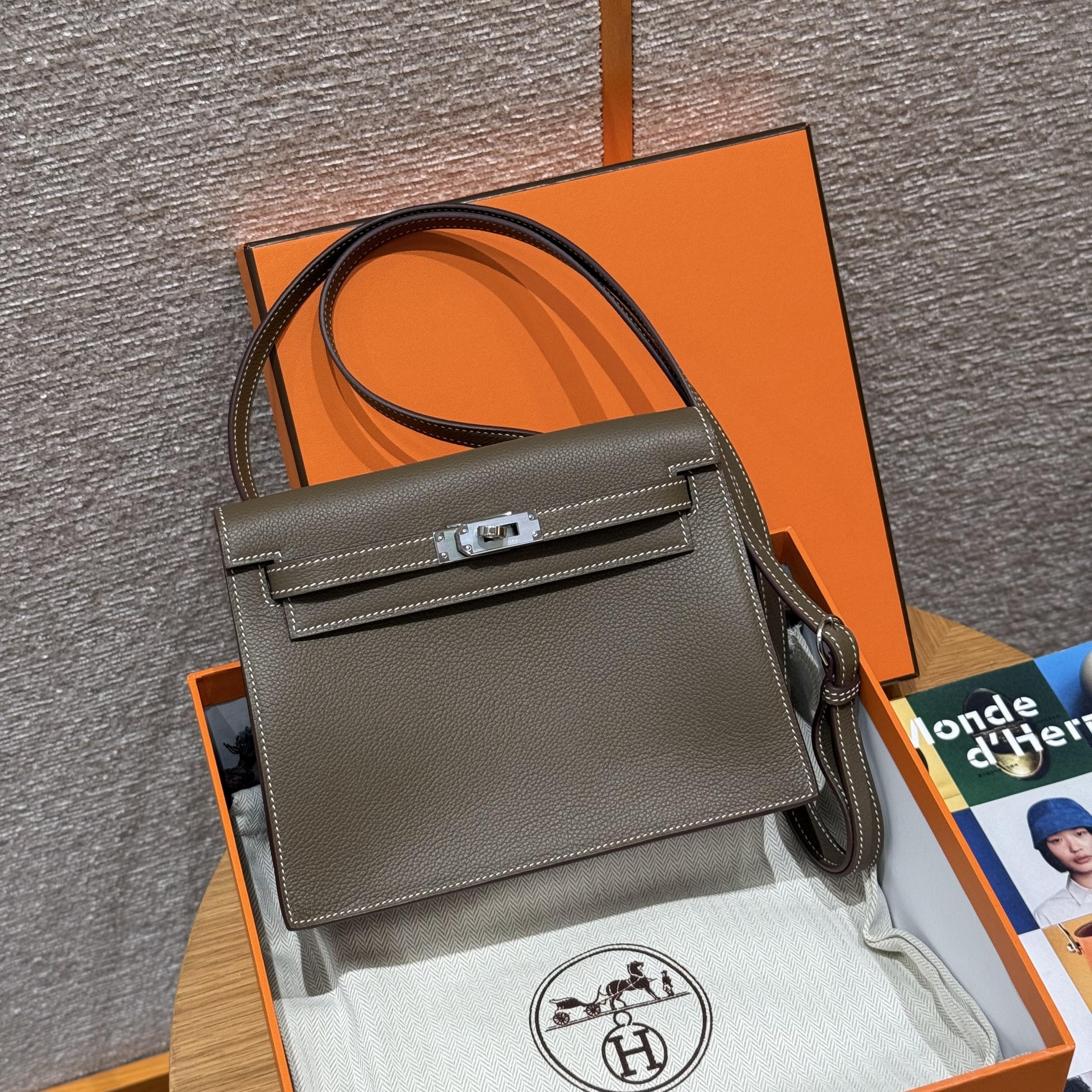 Hermes Gold Evercolor Kelly Danse II