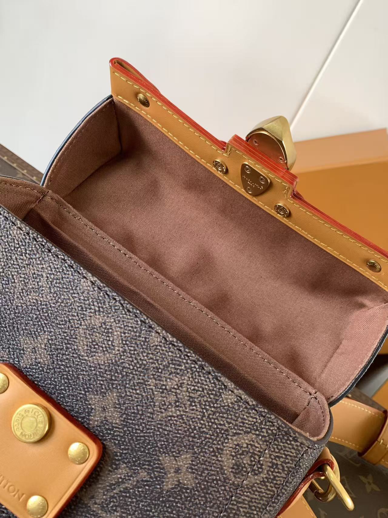 Louis Vuitton LV Soul Trunk handbag