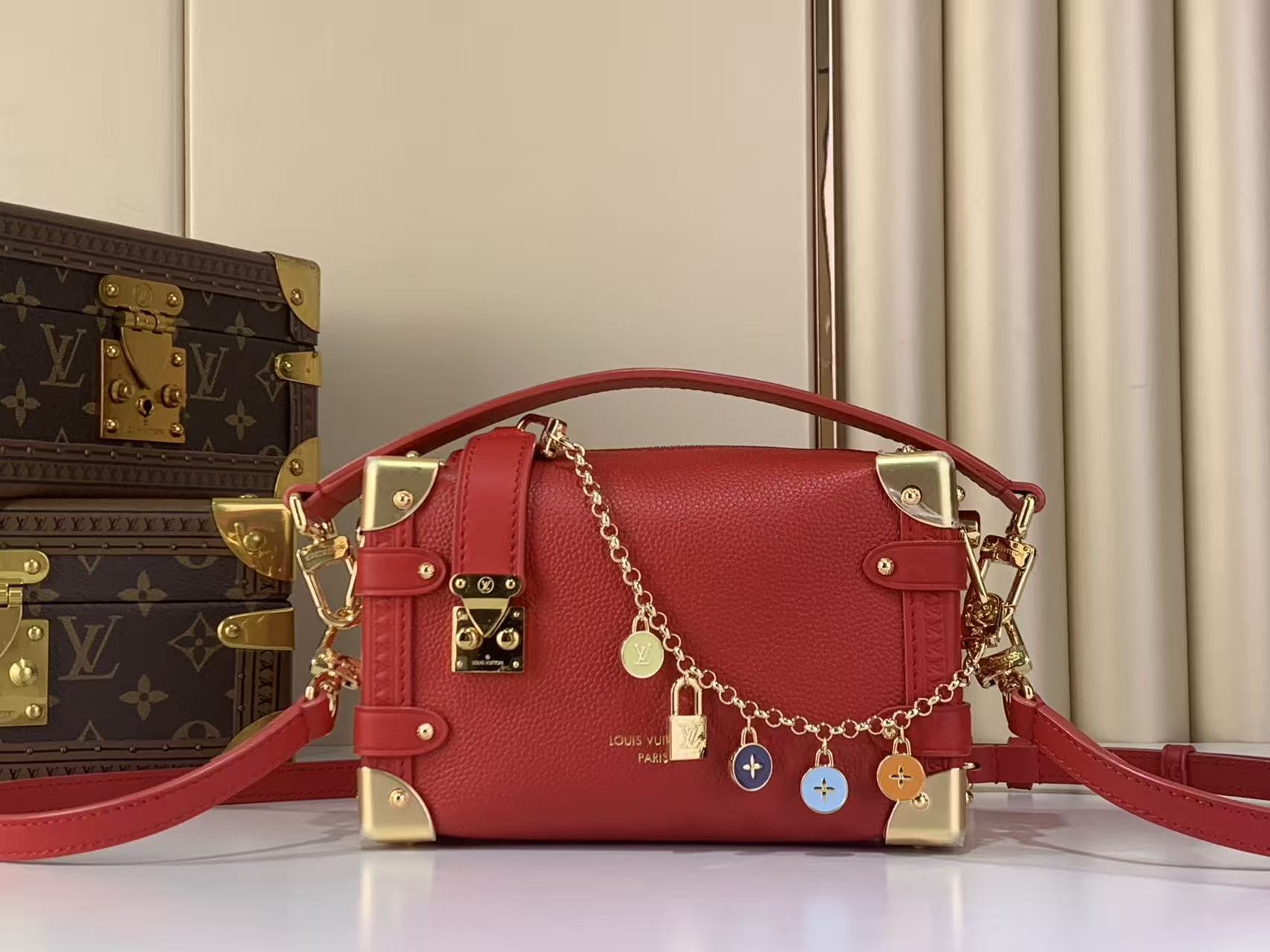 Louis Vuitton LV new Side TRUNK medium-sized handbag M28333
