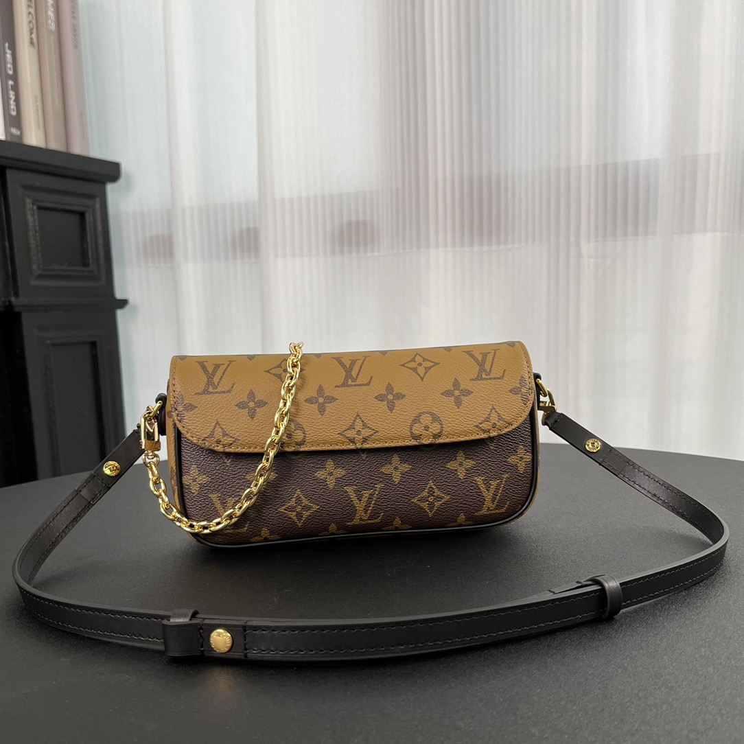 Louis Vuitton LV On Chain Ivy Monogram