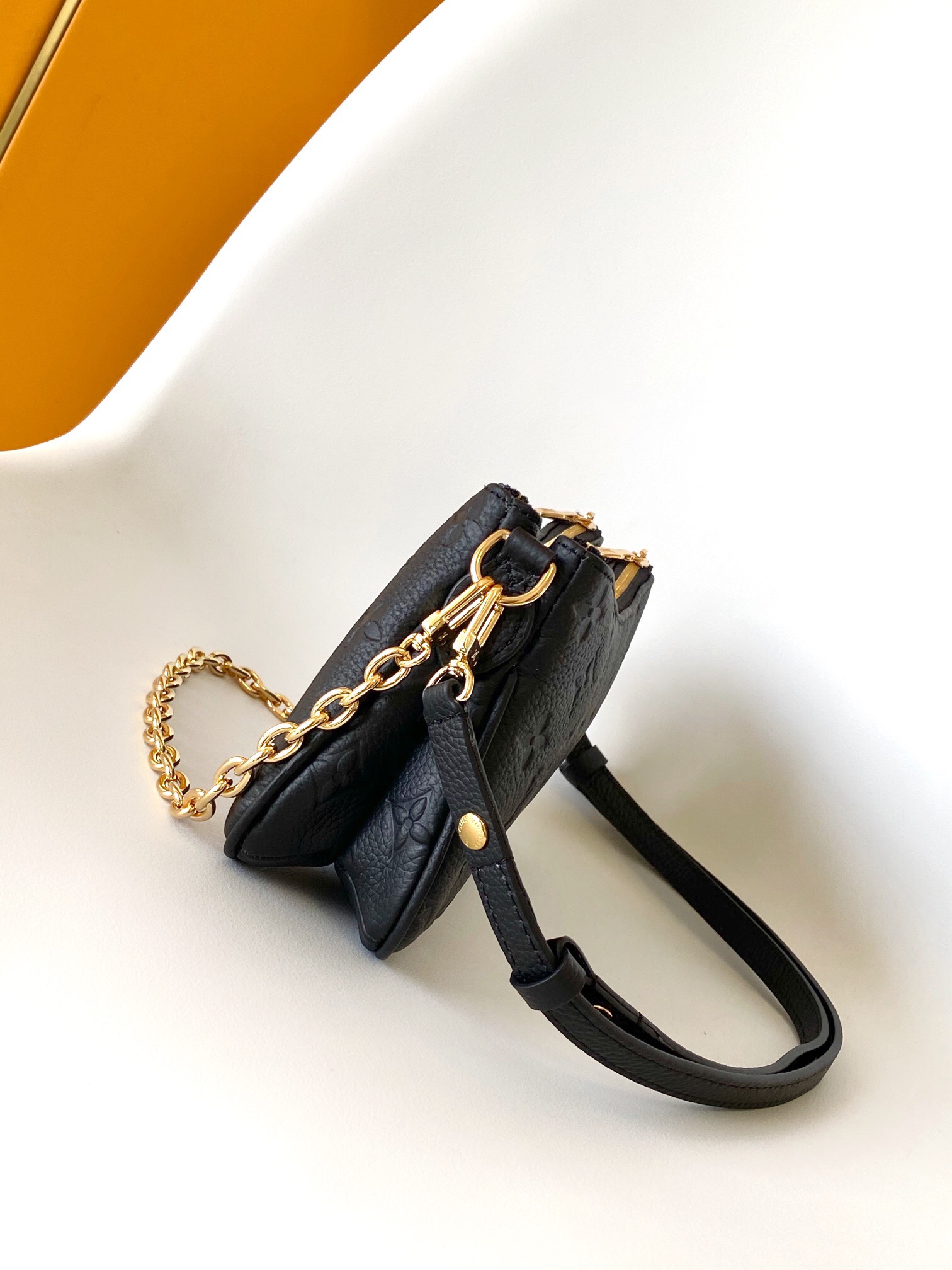 Louis Vuitton LV printed logo shoulder bag crossbody bag