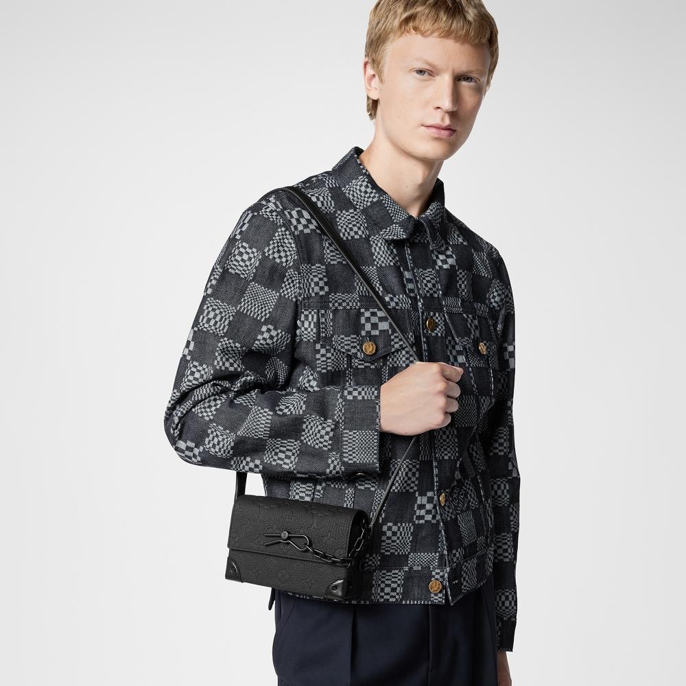 Steamer Wearable Wallet Taurillon Monogram M81746