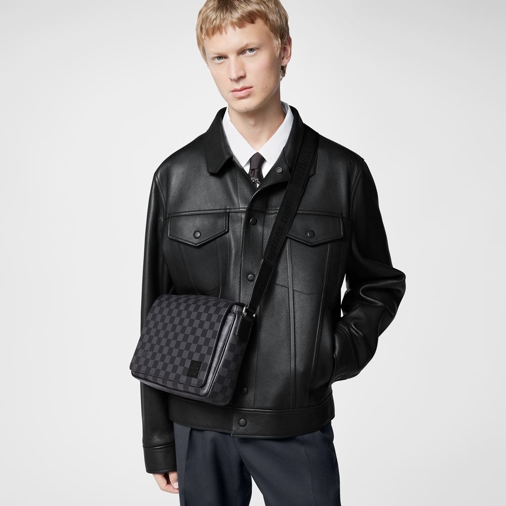 District PM Damier Graphite Canvas N42710