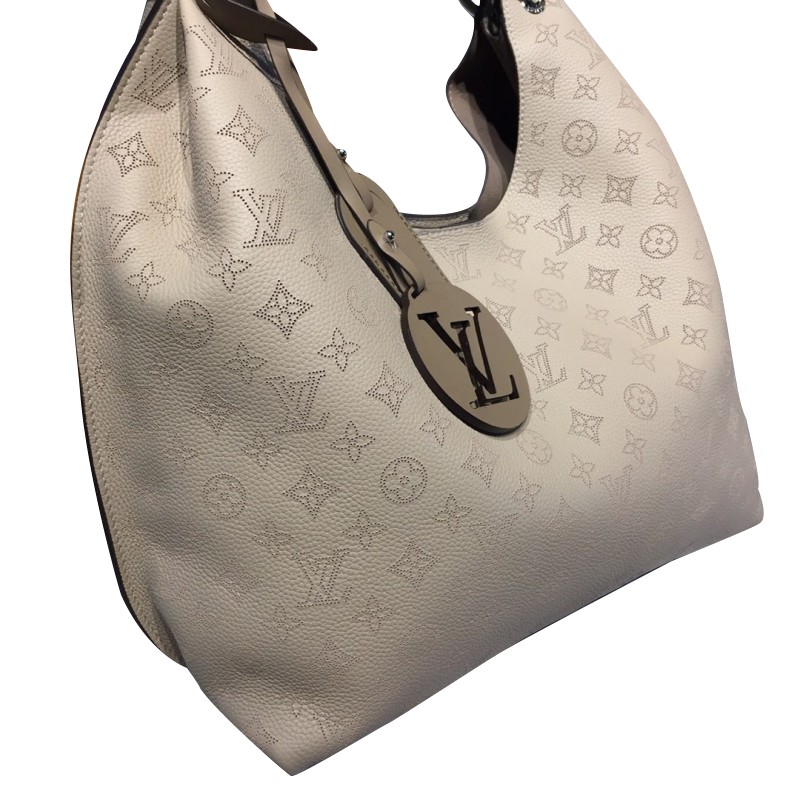 Louis Vuitton Carmel M20701